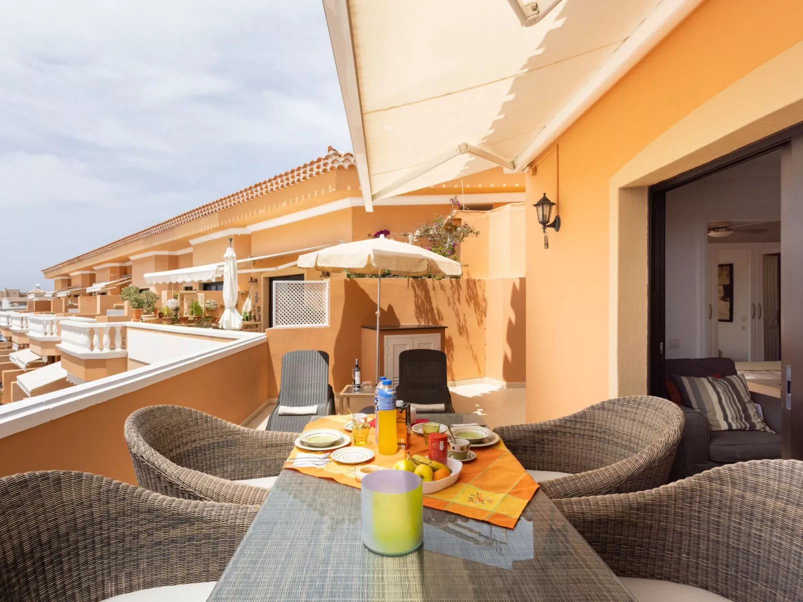 Exklusives Attic mit atemberaubendem Meerblick-Binnen