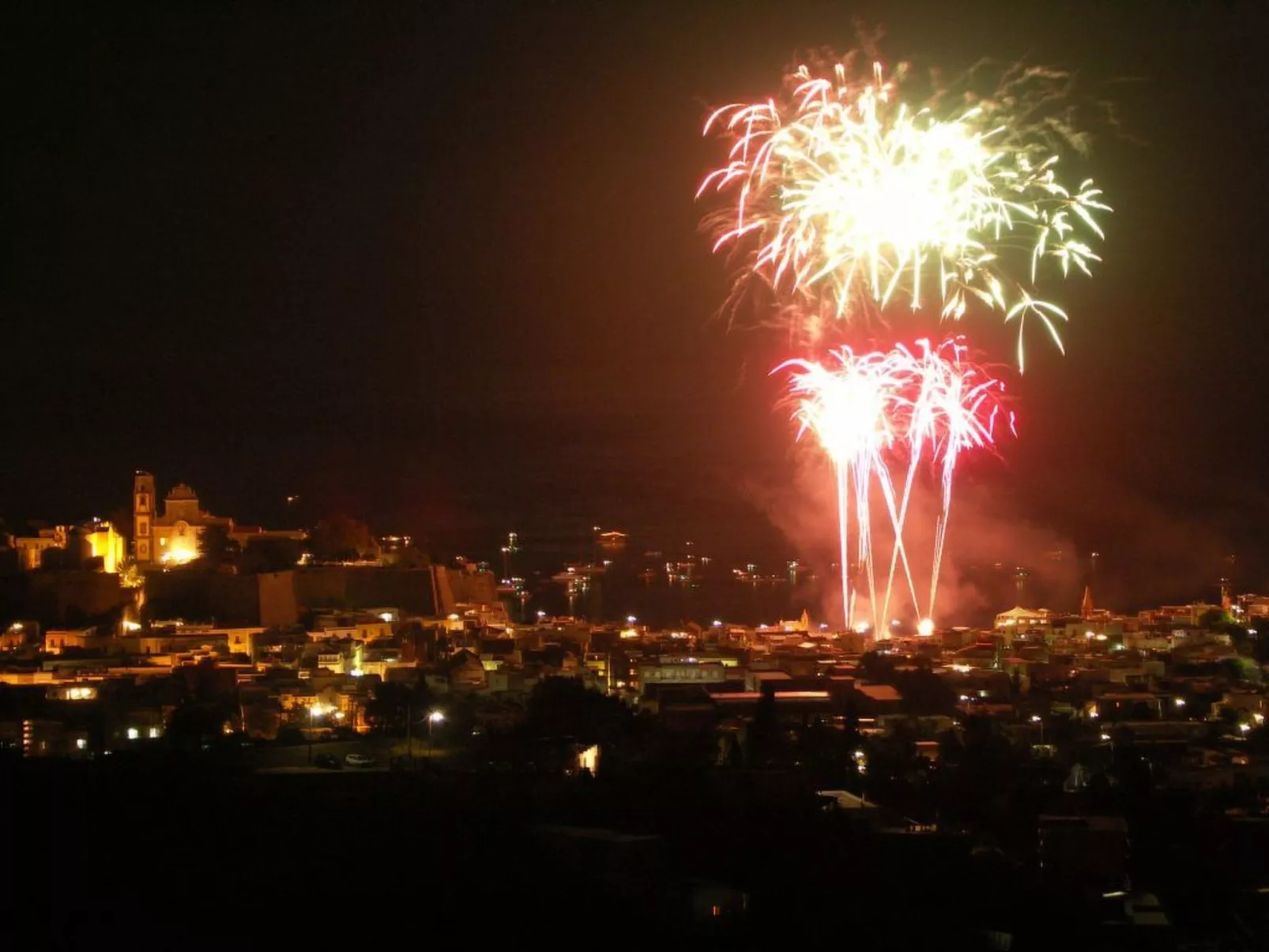 Panorama-Villa auf den Äolischen Inseln ab 773-Image-tags.info