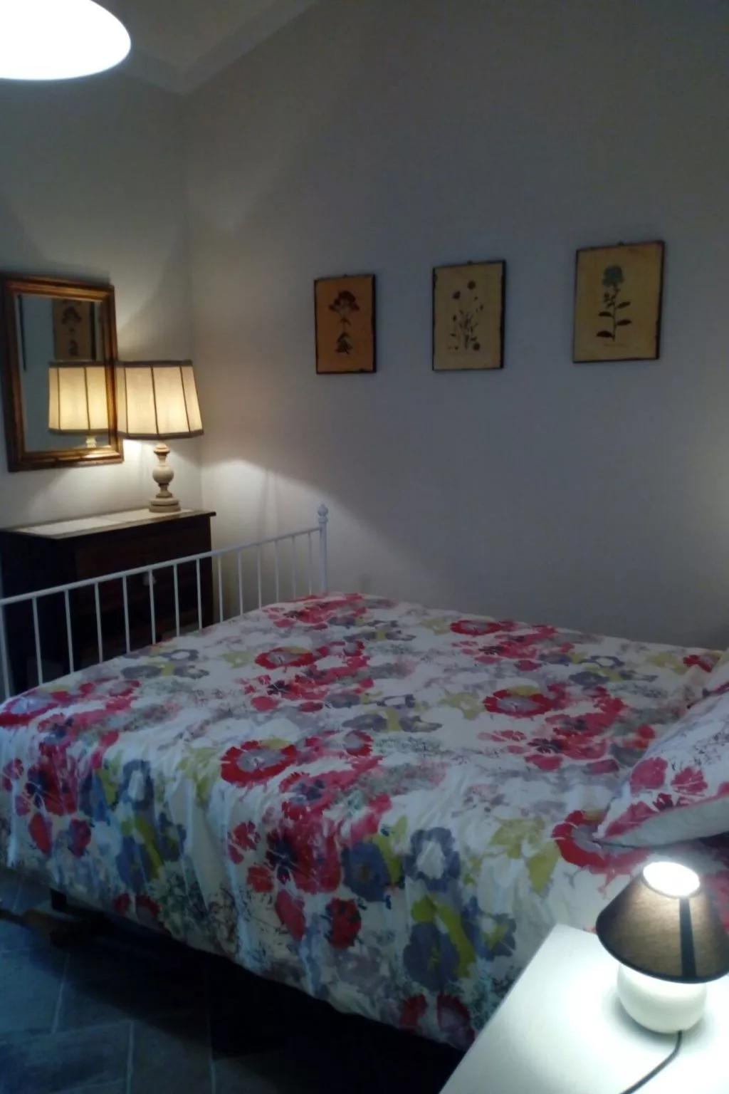 In den Weinberg eingetaucht-Binnen