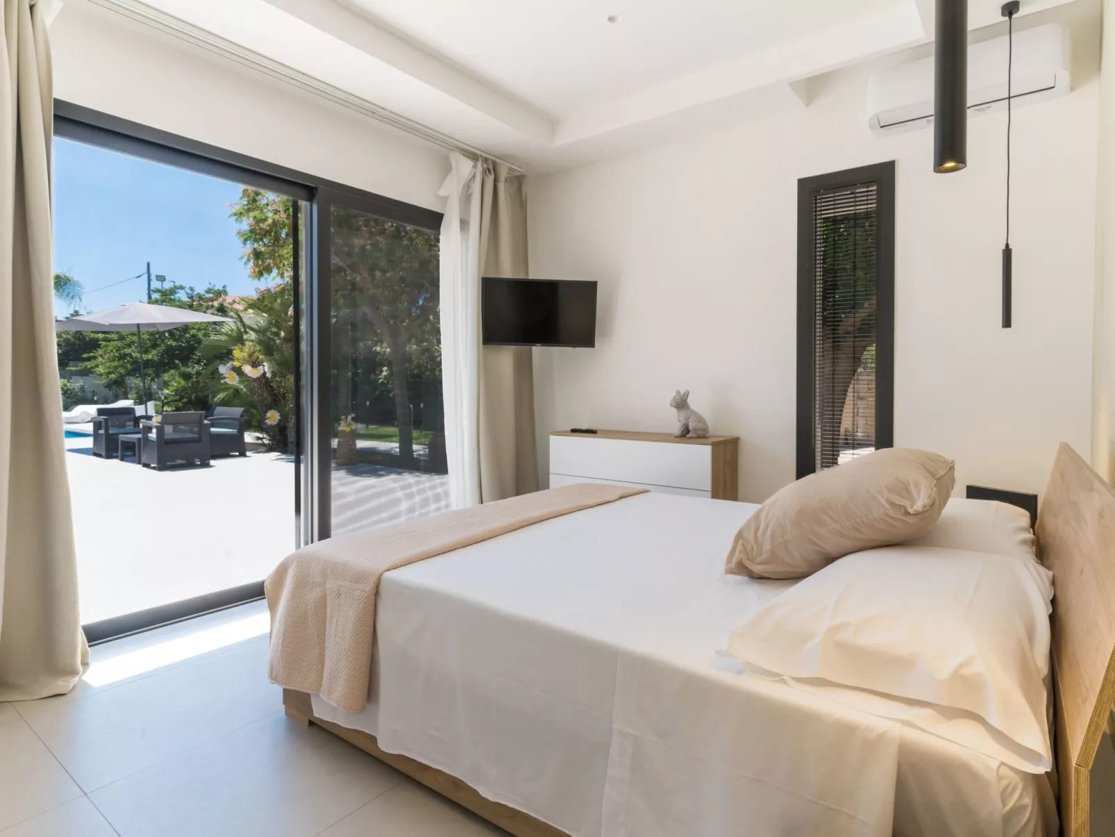 Nereide, Luxusvilla mit Pool am Meer-Binnen