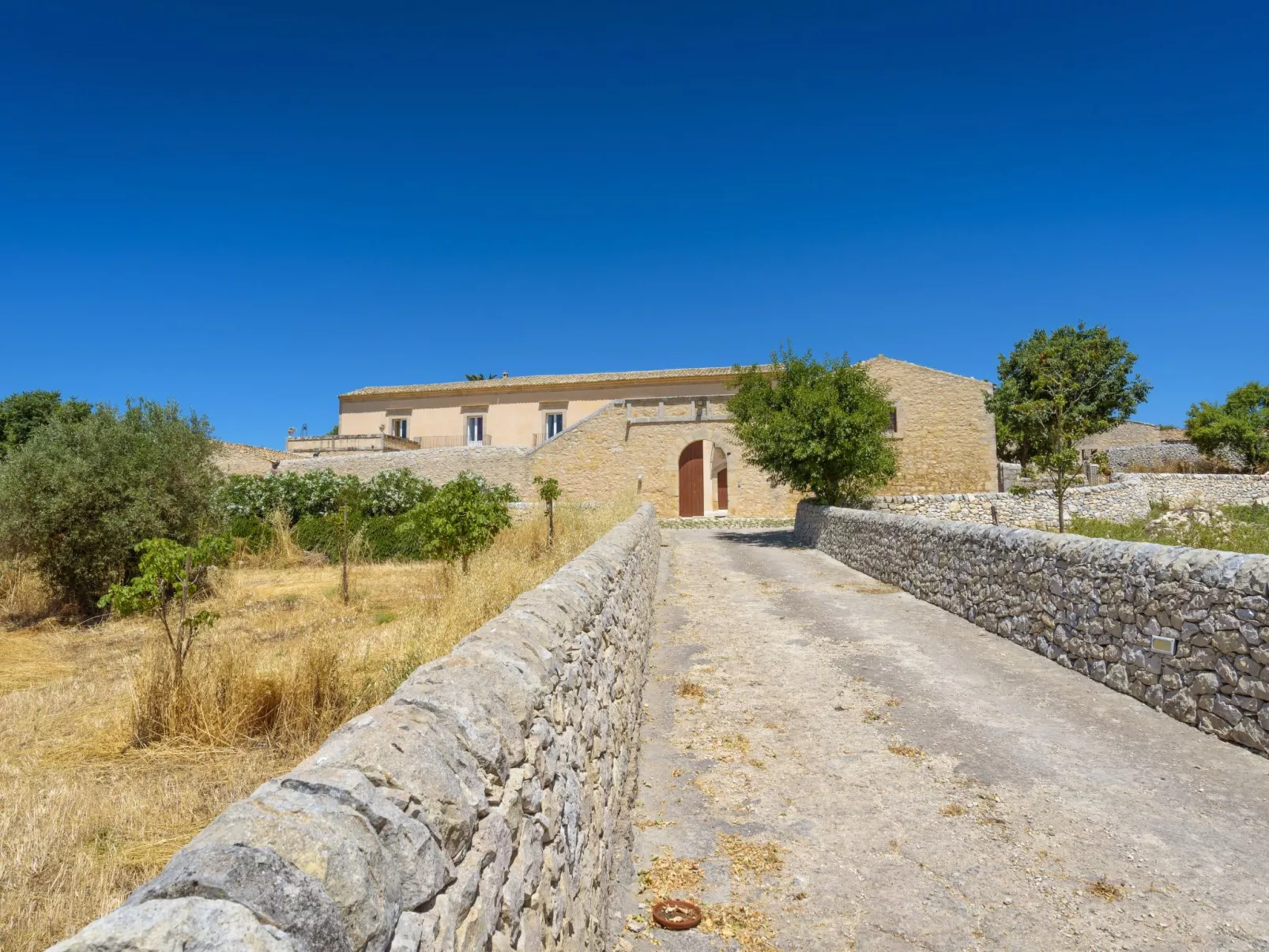 Scifazzo, typisch sizilianische Villa mit Swimmingpool-Binnen