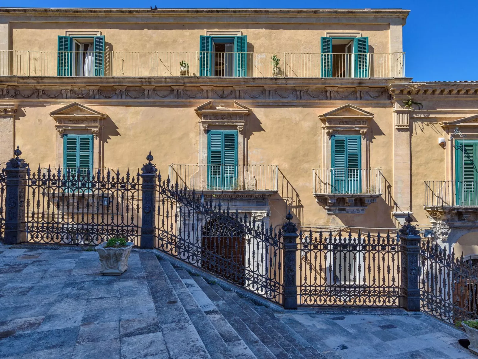 Ettore, Wohnung mit Blick auf die Kathedrale von Ibla-Binnen