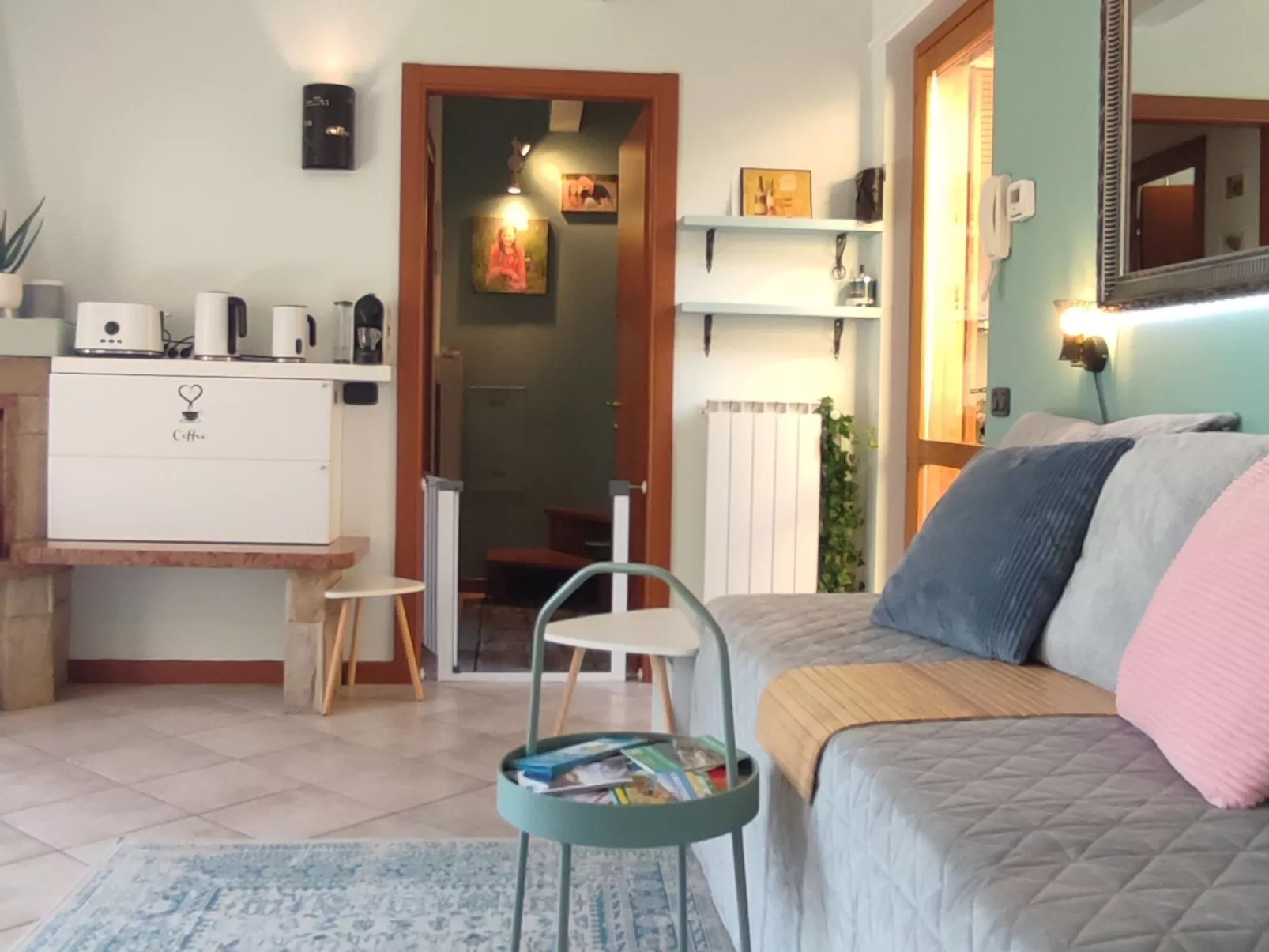 Oasi Azzurra - Drei-Zimmer-Wohnung in einer kleinen Villa mit Terrasse-Binnen