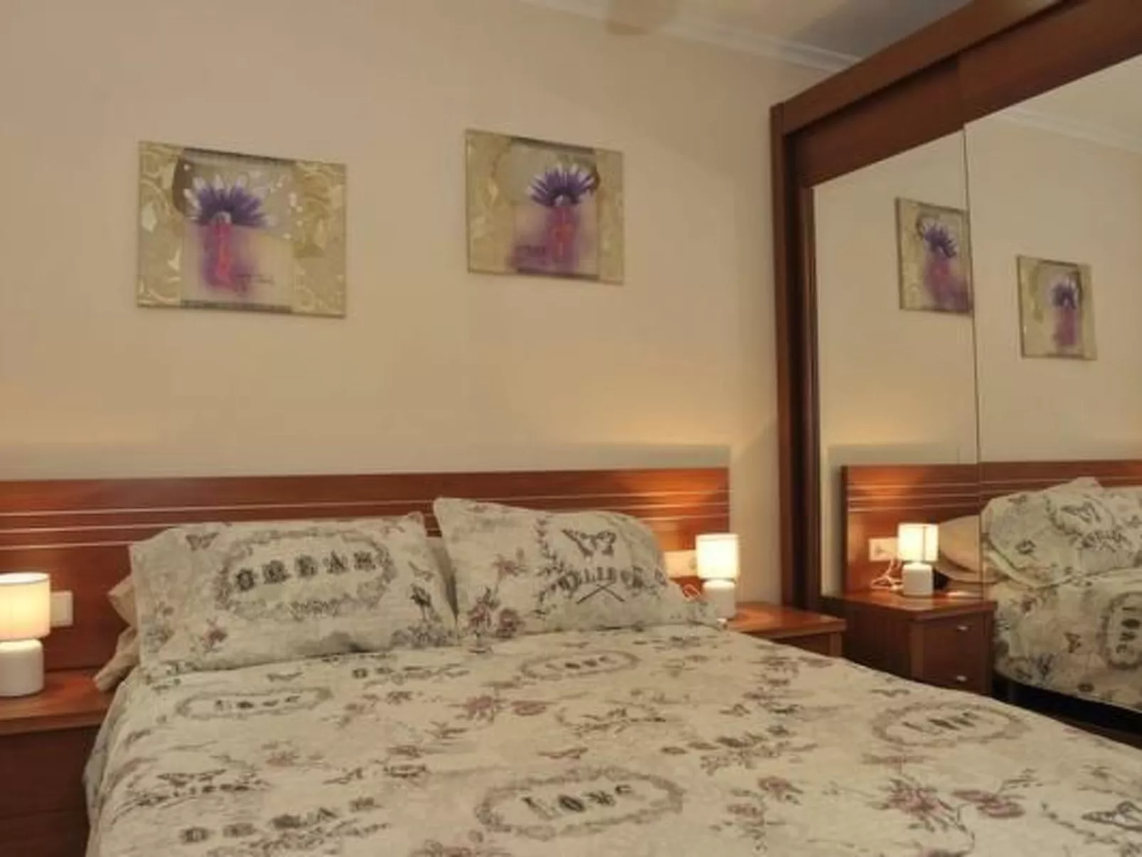 "Yovalu1" mit Balkon-Binnen