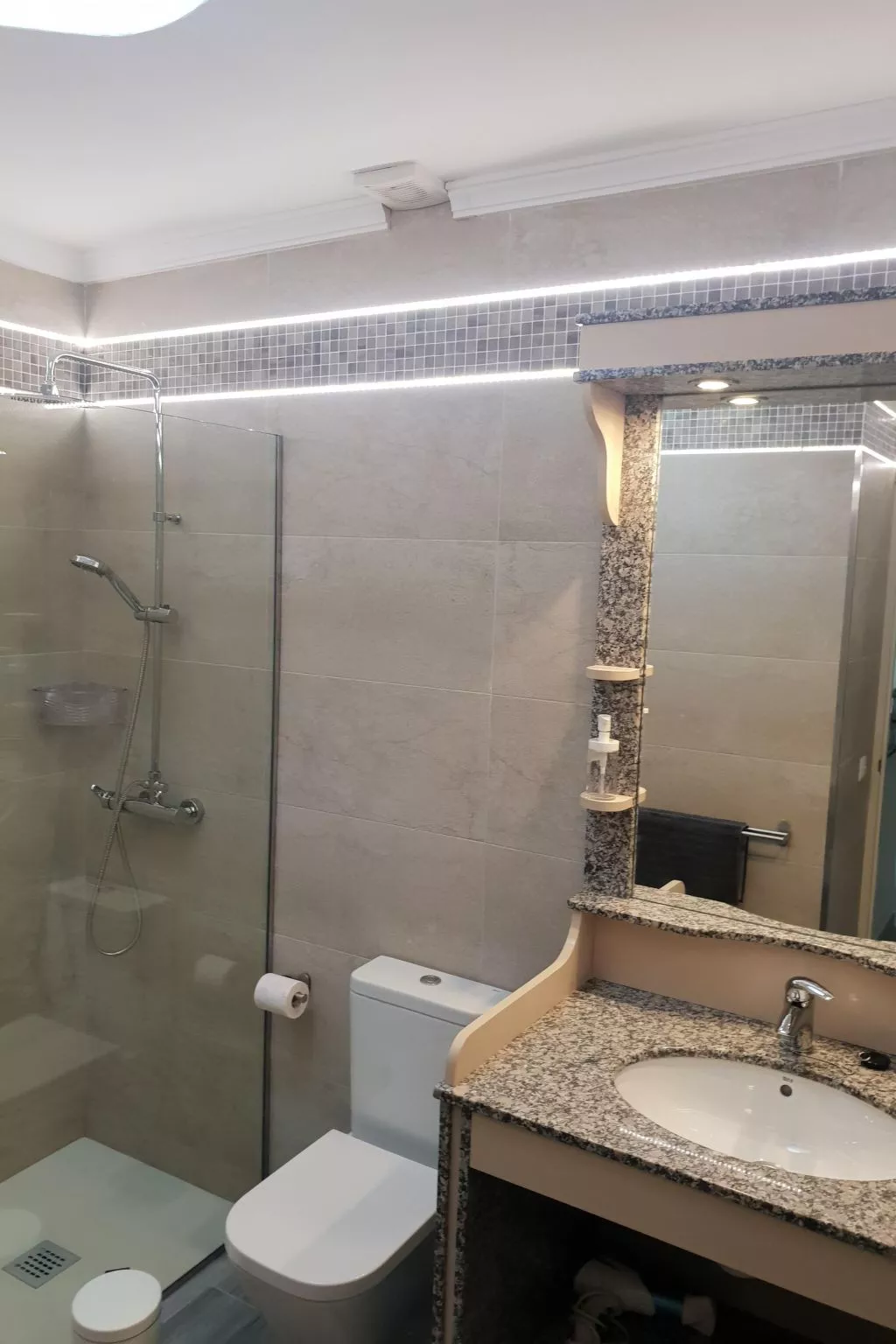 Ruhige Ferienwohnung für 4 Personen-Binnen