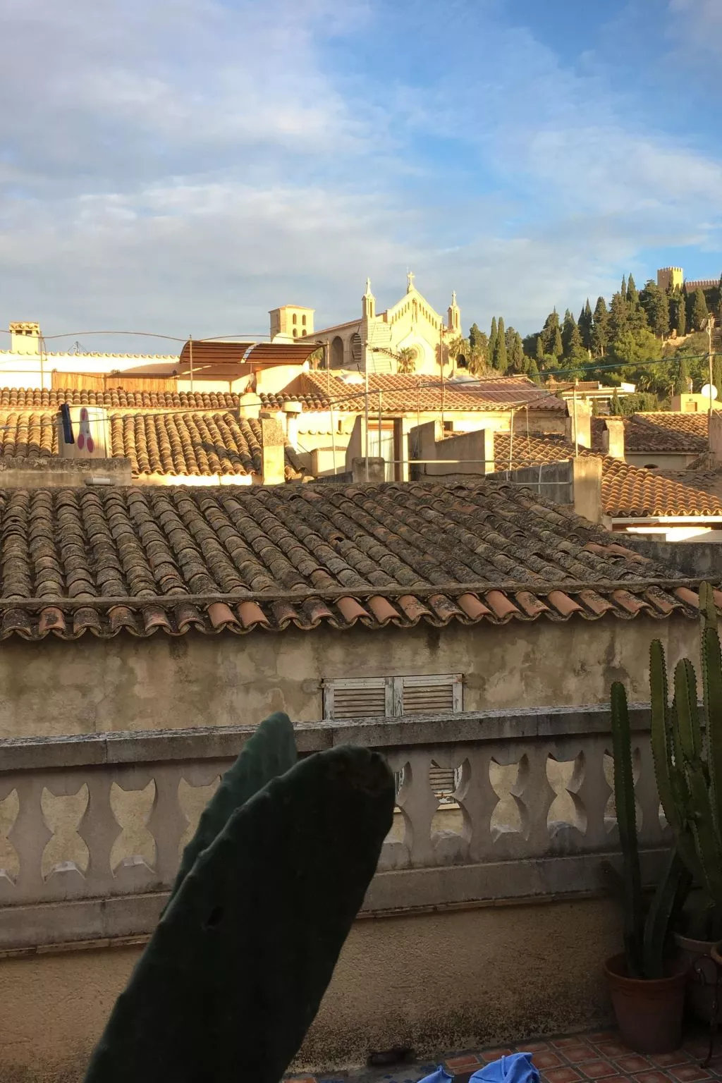 Stadthaus in Artà mit großer Terrasse-Buiten