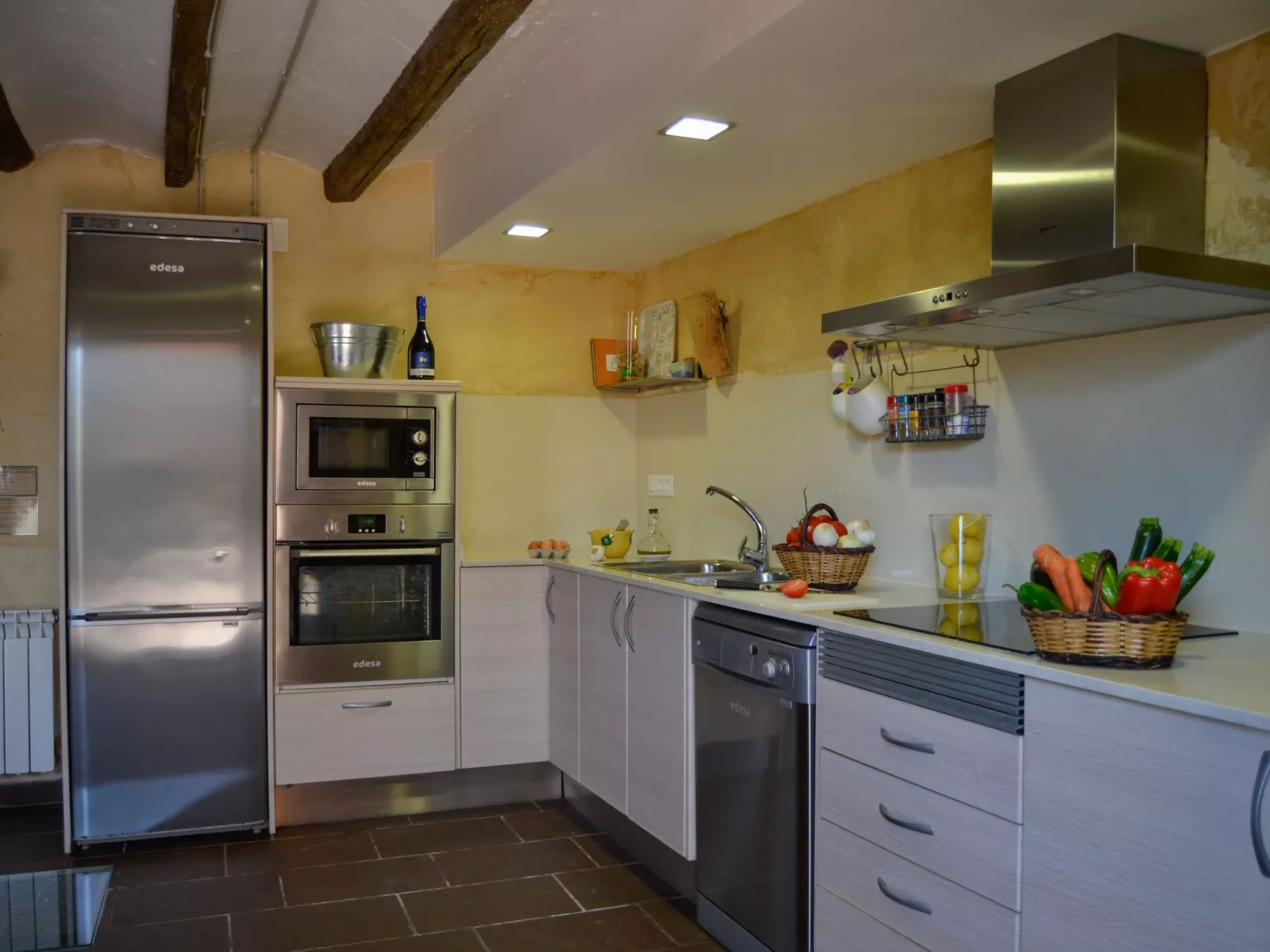 Els Cups, casa rural-Binnen