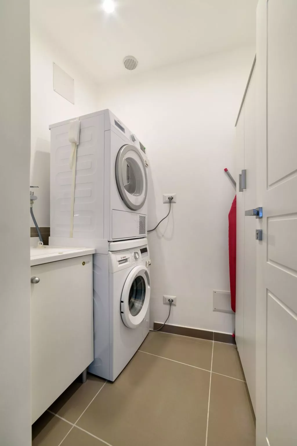 Großes Appartement in Ragusa mit Kleinem Balkon-Binnen