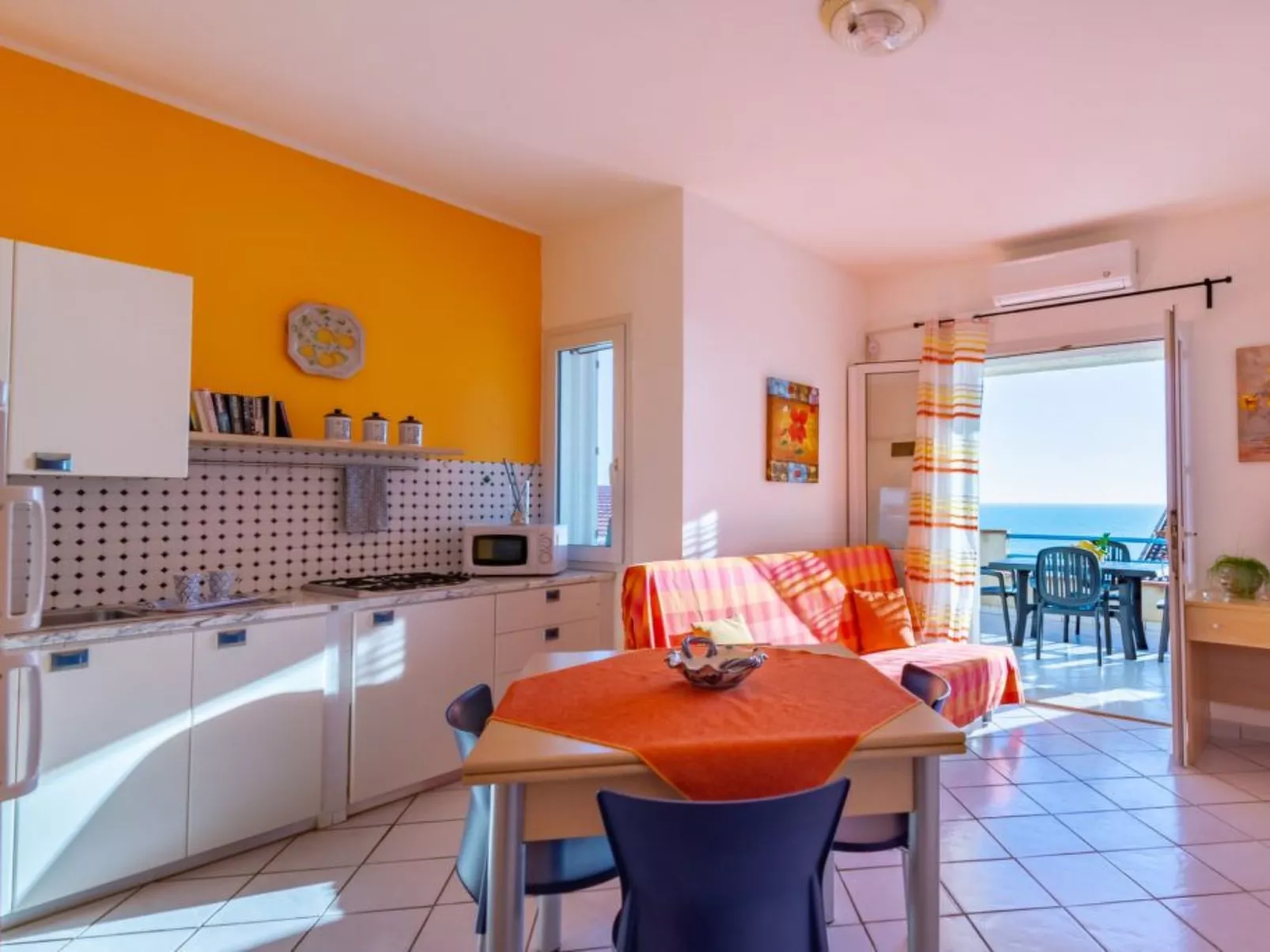 Ruhige Ferienwohnung in Sciacca mit Grill und Terrasse und Meerblick-Binnen