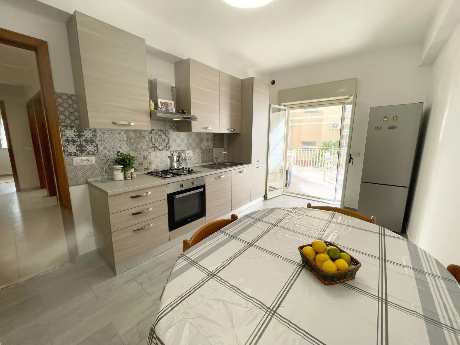 Cocciu D'Amuri-Binnen