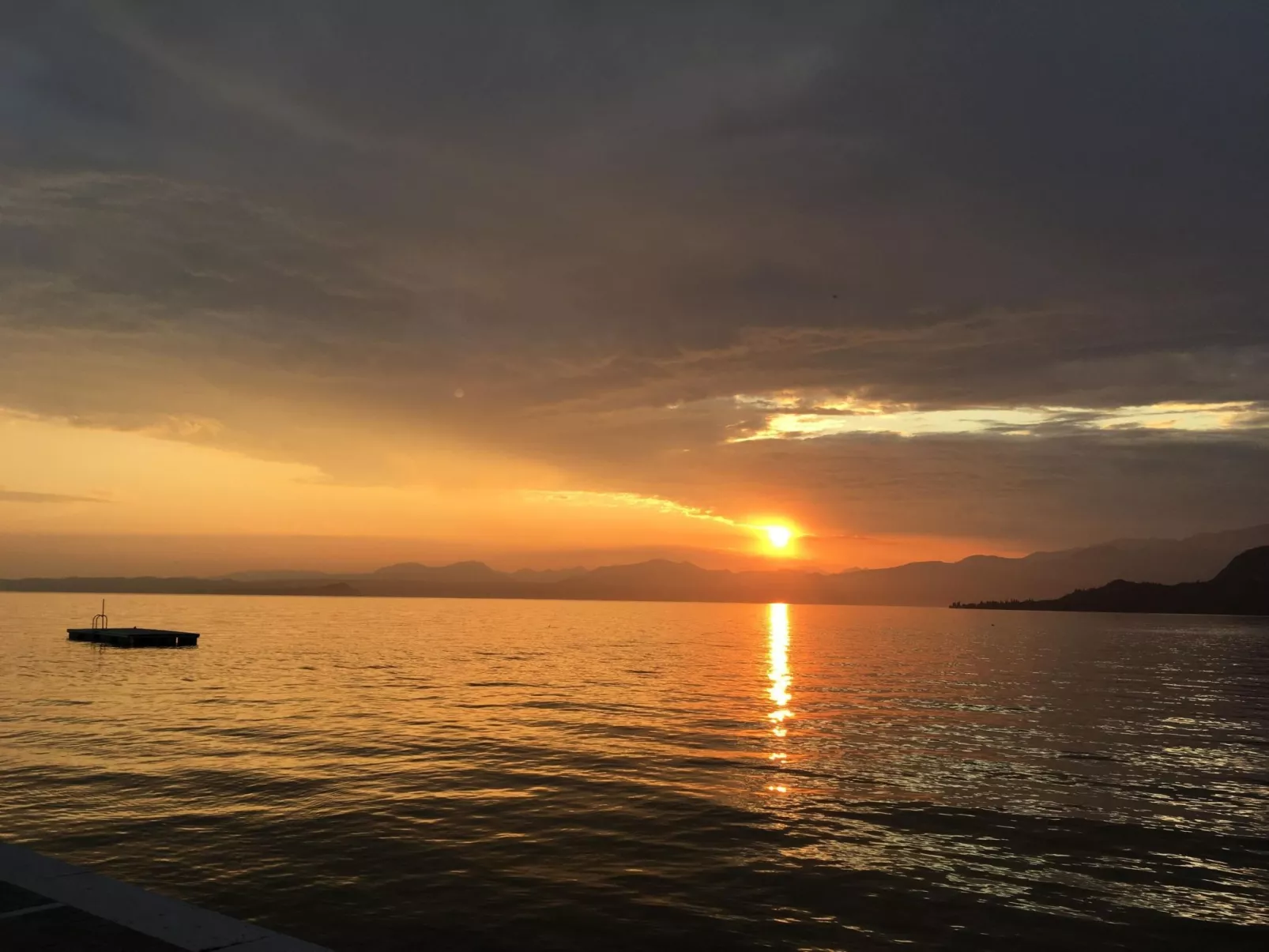 Villetta Montavolo in traumhafter Panoramalage-Binnen