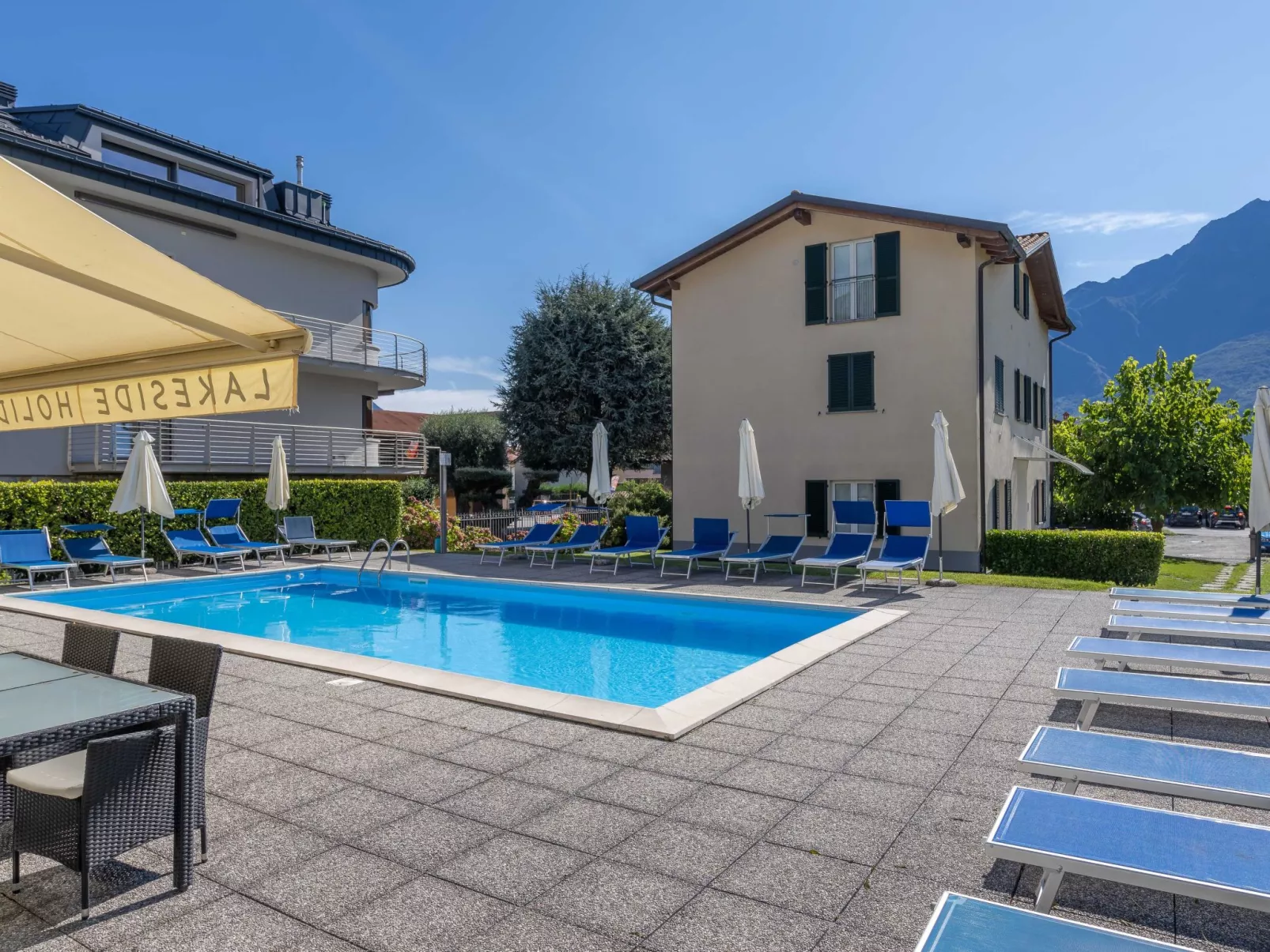 Lakeside Attic Apartment-Image-tags.info