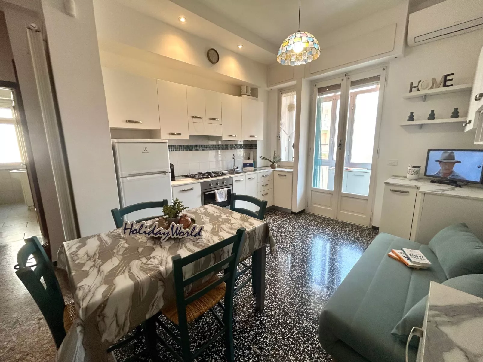 Goodvibes von Holiday World-Binnen