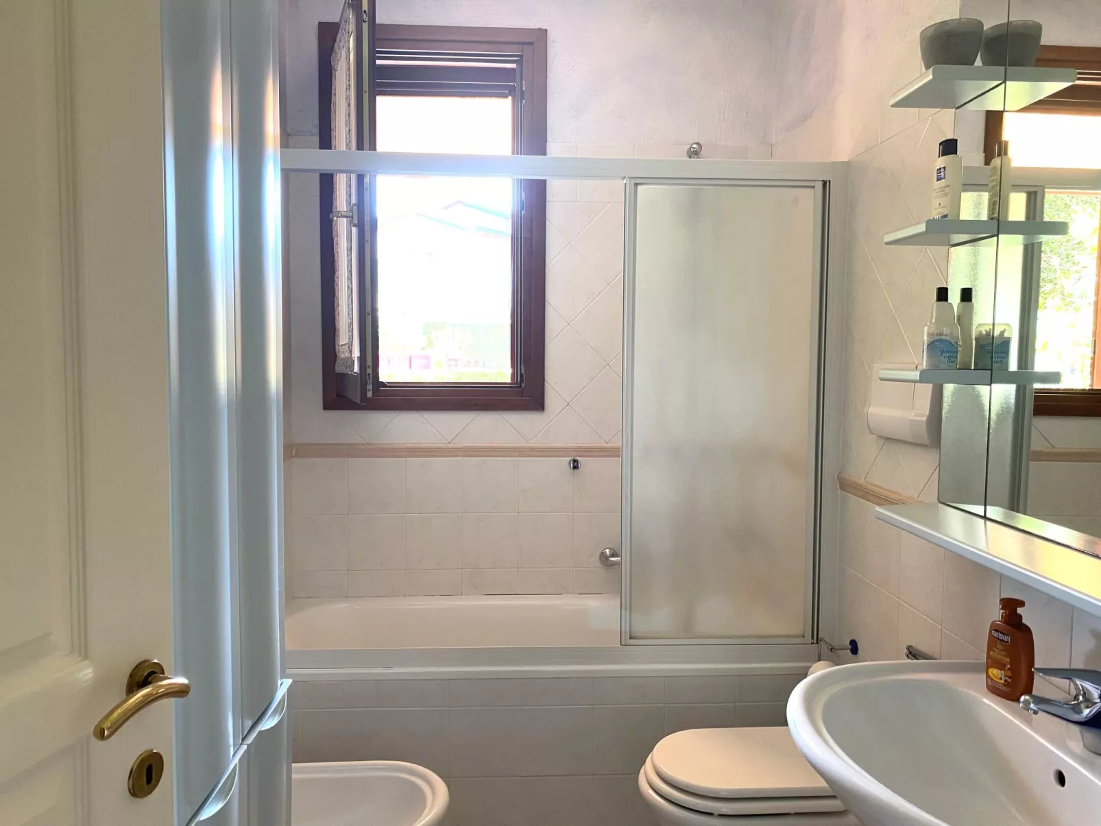 Wohnung mit Terrasse-Binnen