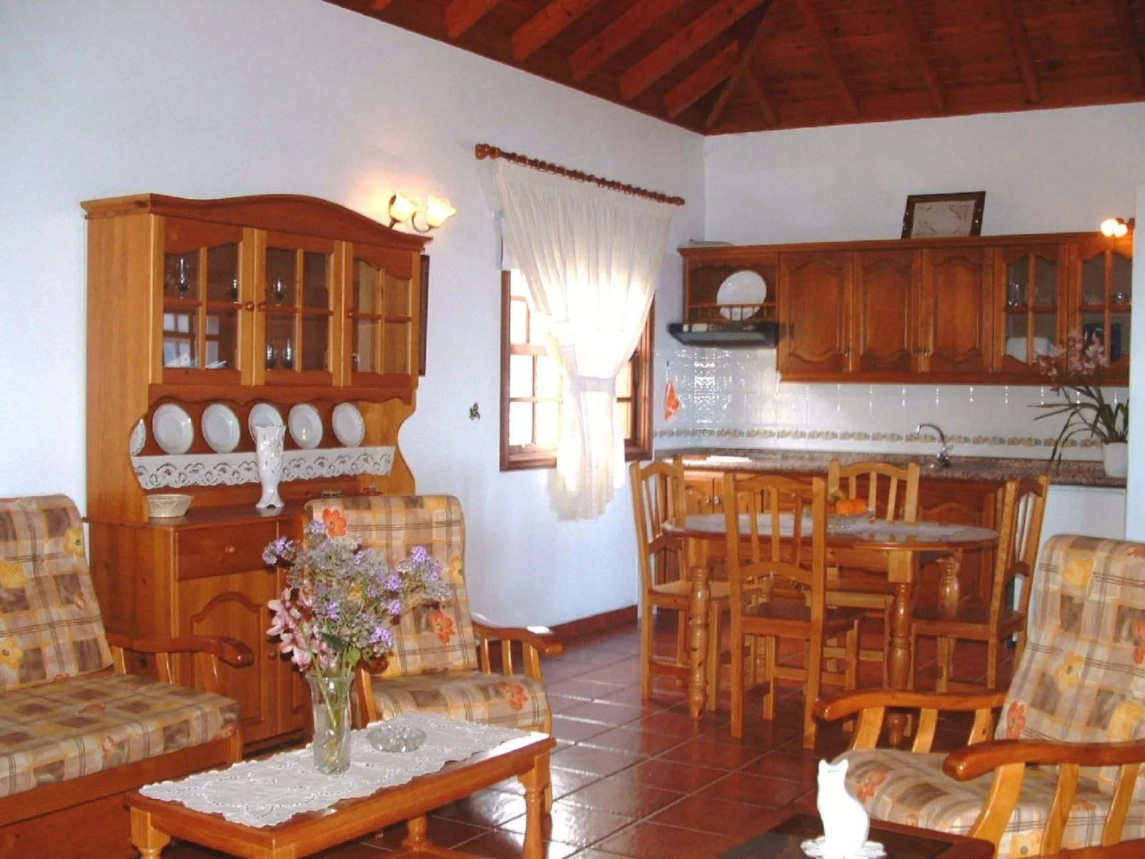 Mit Garten und wunderbarer Aussicht-Binnen