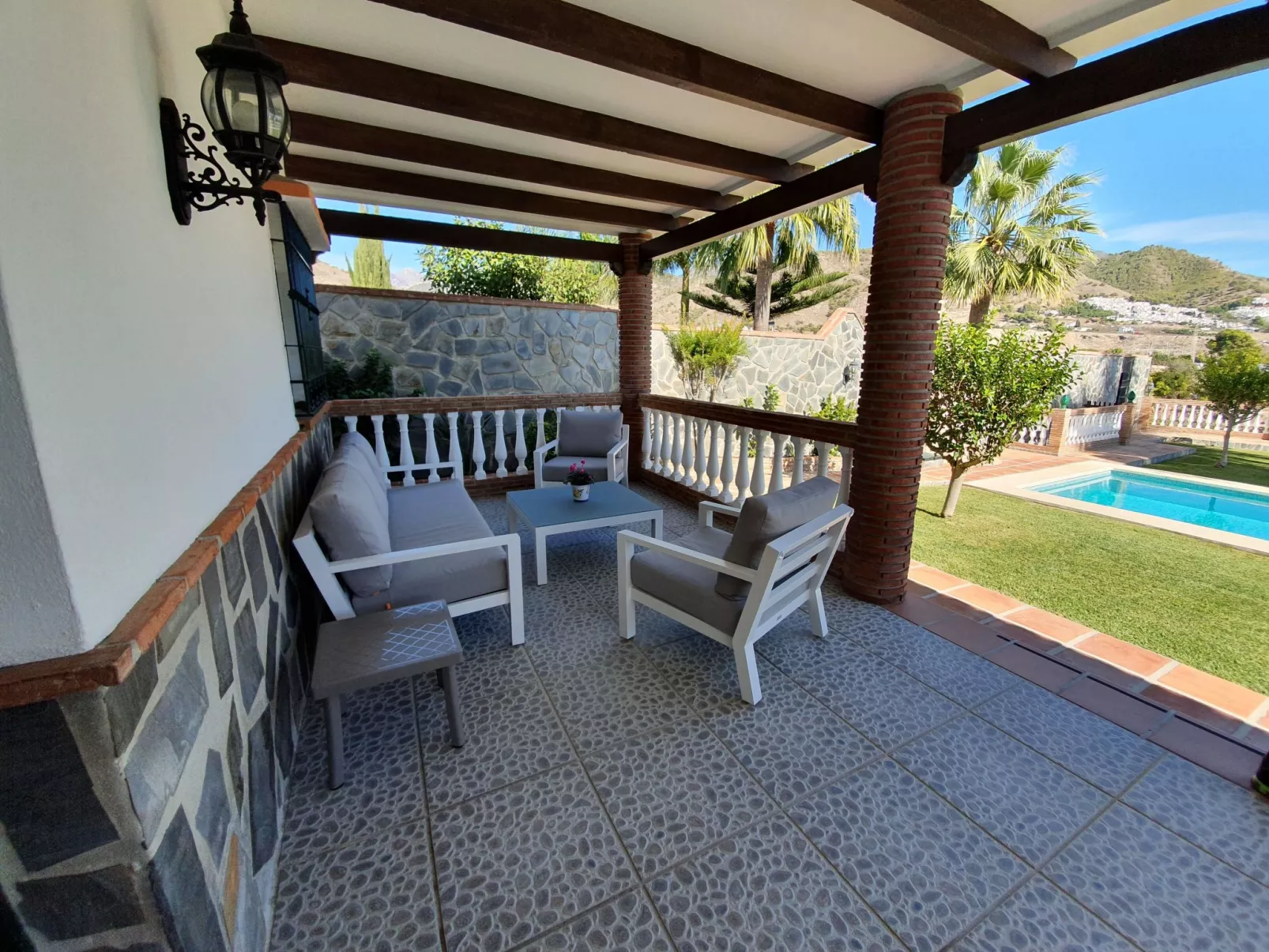 "Villa el Cano" mit Schwimmbad-Buiten