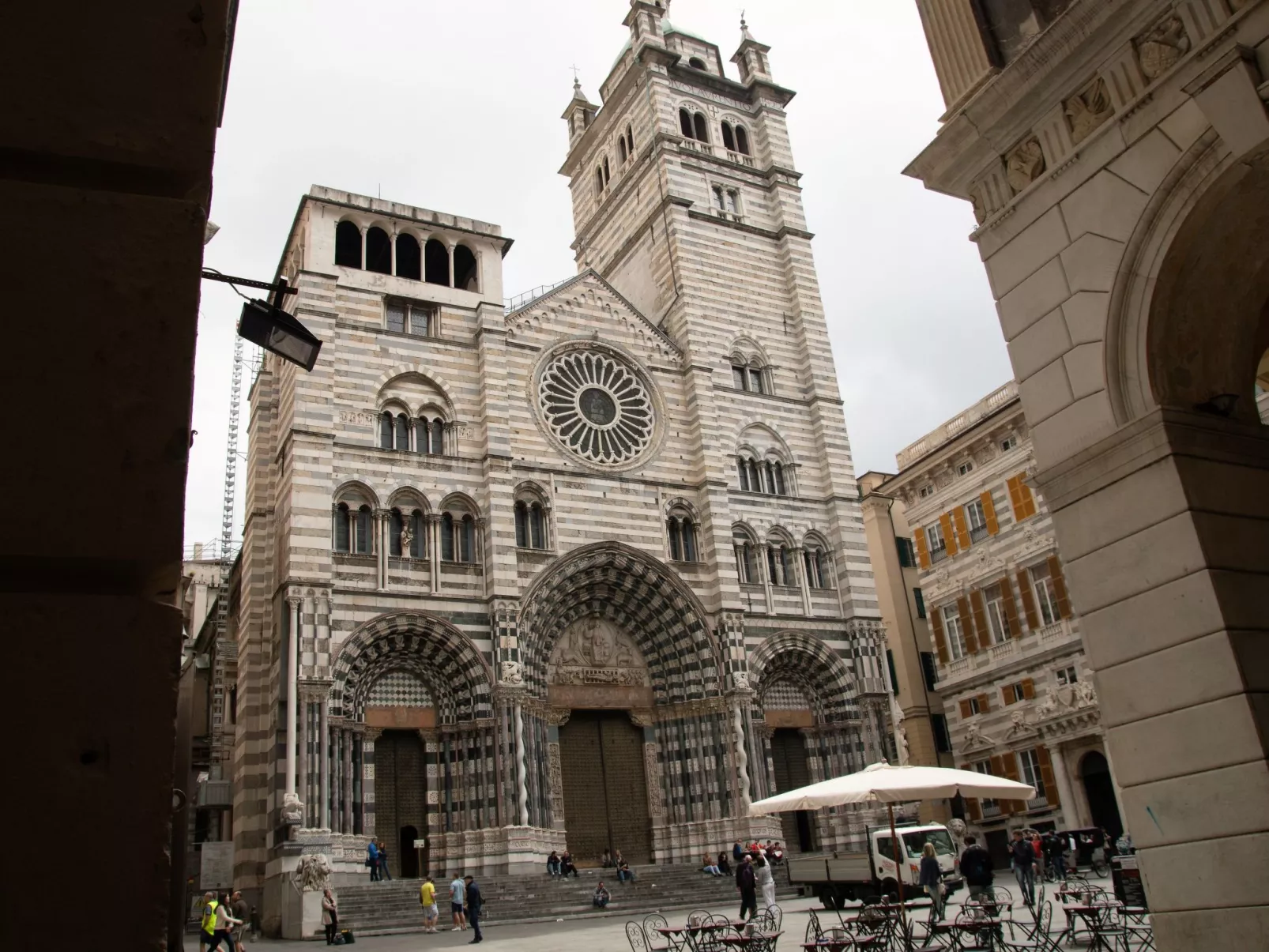 Wohnung 'La Terrazza del Porto Antico-Buiten