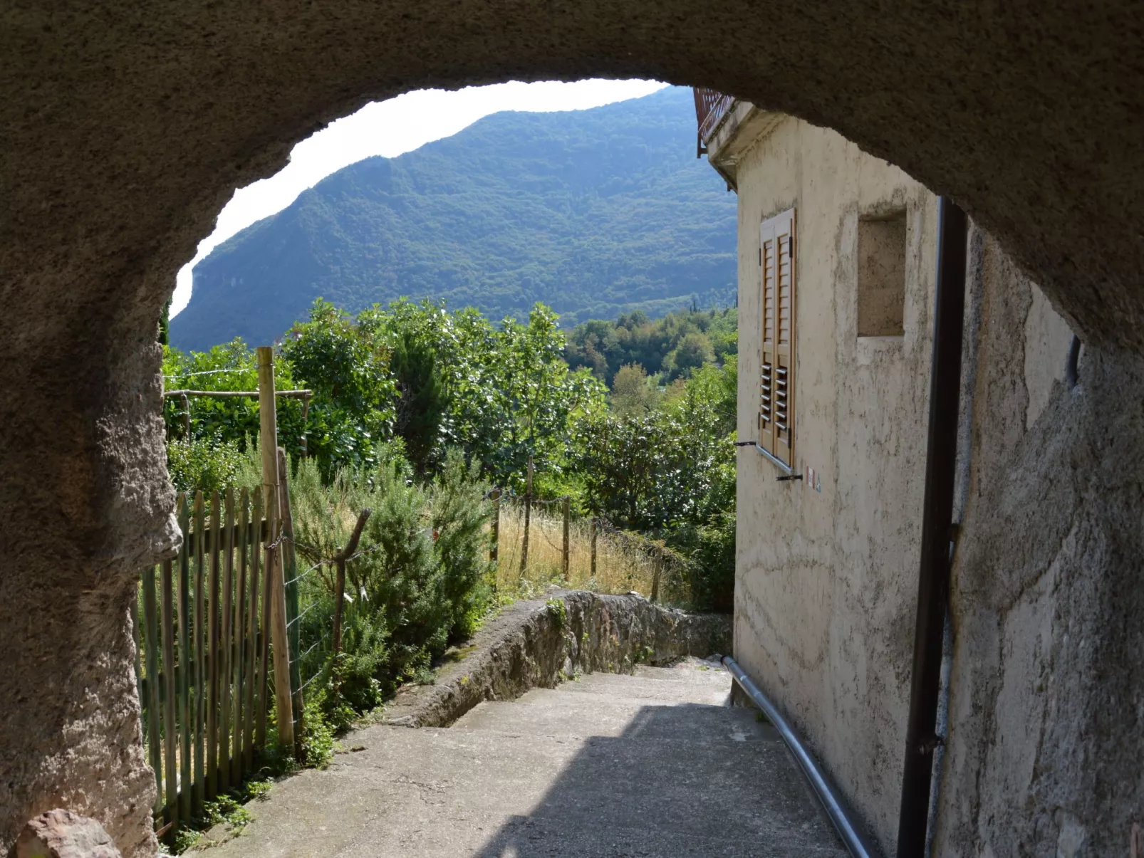 Oliveto Tignale-Binnen