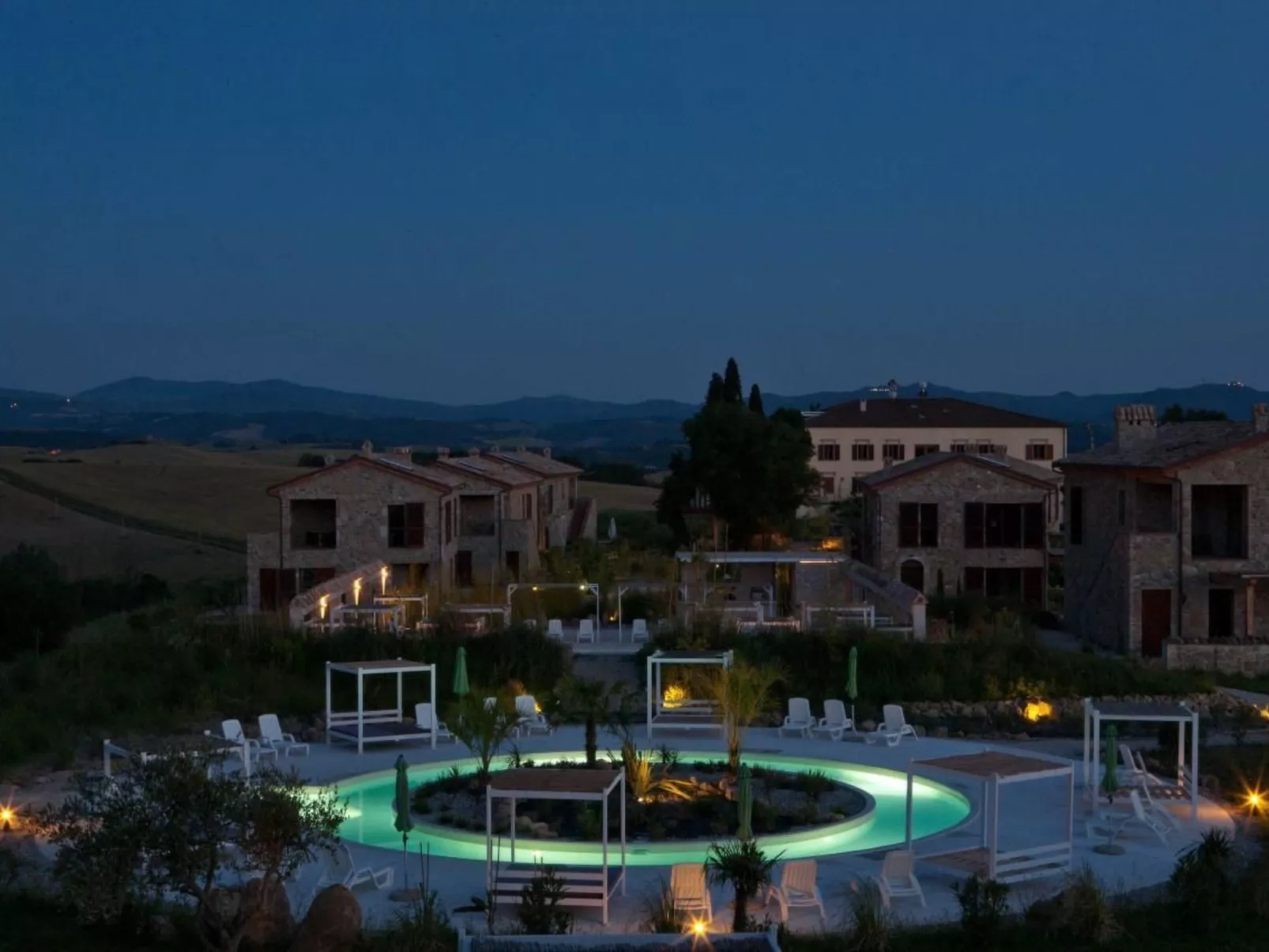 Wohnung "Villa Famiglia3" mit Pool-Buiten