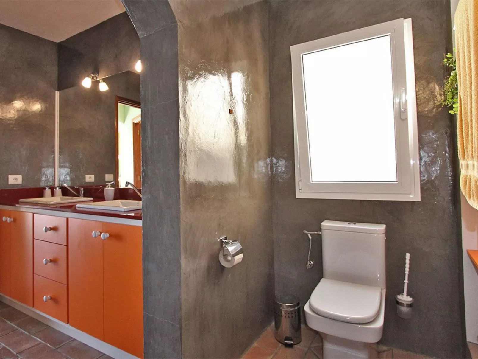 Moijama 6-Image-tags.info