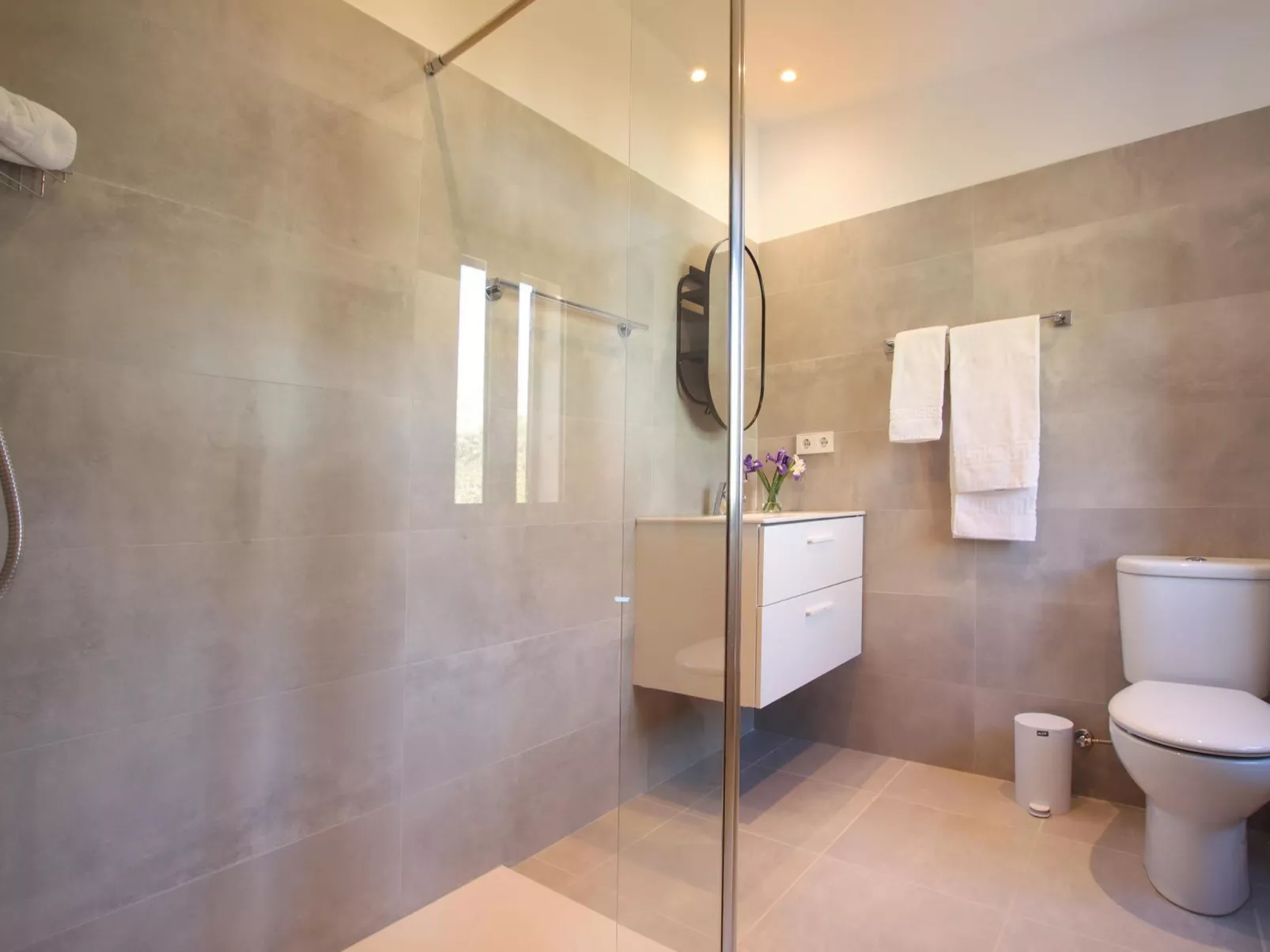 Beeindruckende große Villa in der Nähe von Cala San Vicente-Image-tags.info