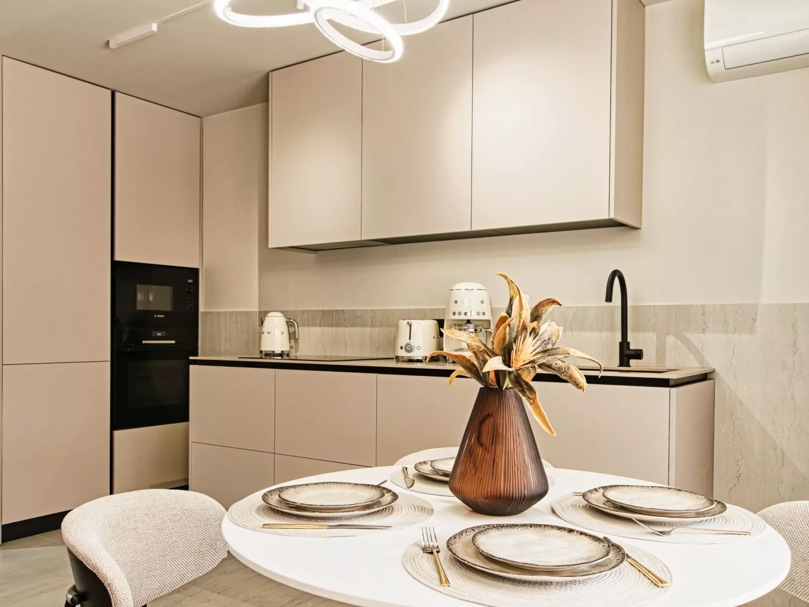 "Designer Oasis"-Binnen