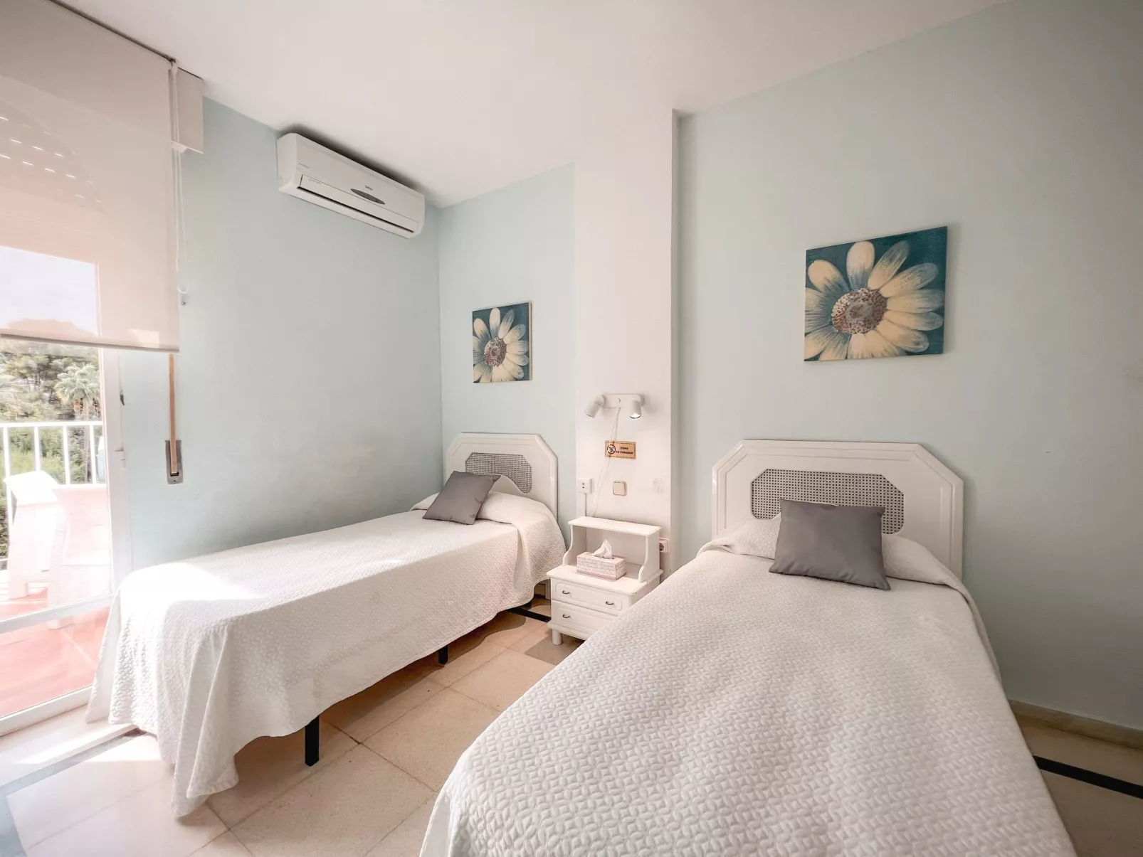 Schöne Villa, großer Pool und Garten-Binnen