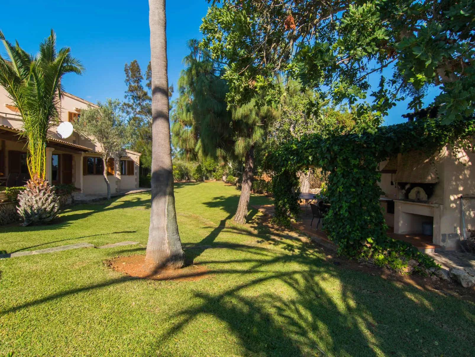 Finca 'Sanau' mit Terrasse-Buiten