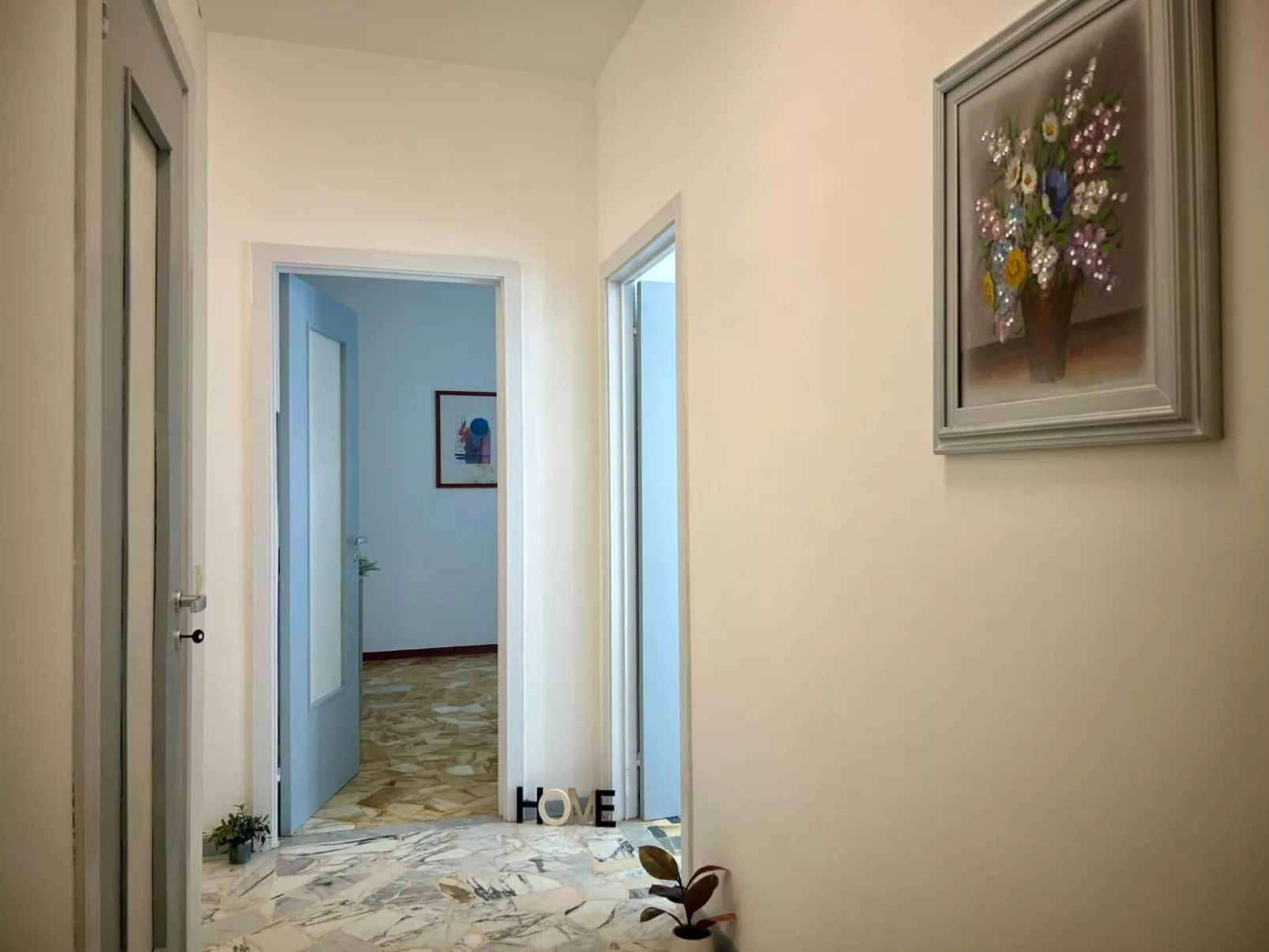 Blue Beach by Holiday World-Binnen