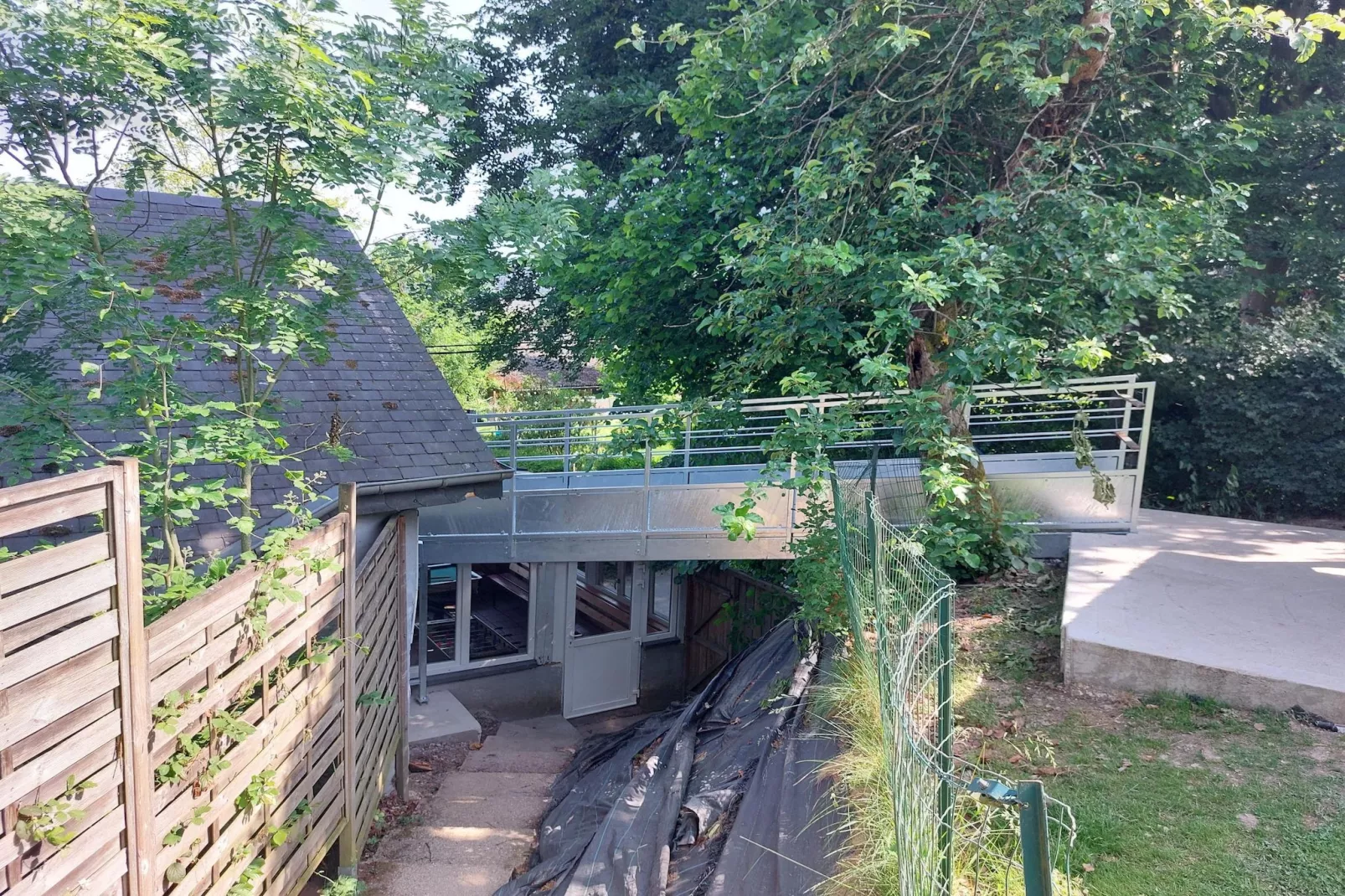 Le Noyer-Buitenkant zomer