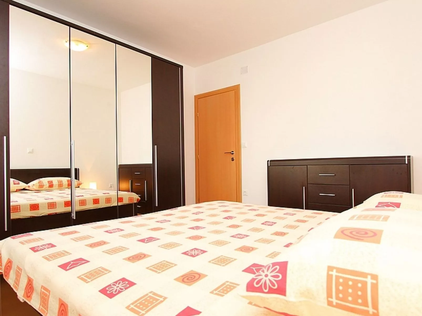 Wohnung mit privatem Garten-Binnen