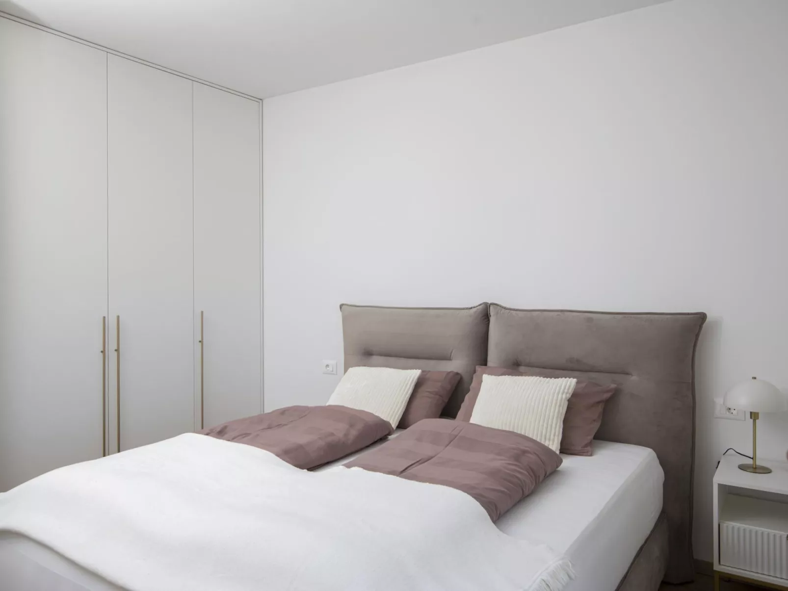 Villa Oasis mit beheiztem Pool, 700 m vom Meer entfernt-Image-tags.info