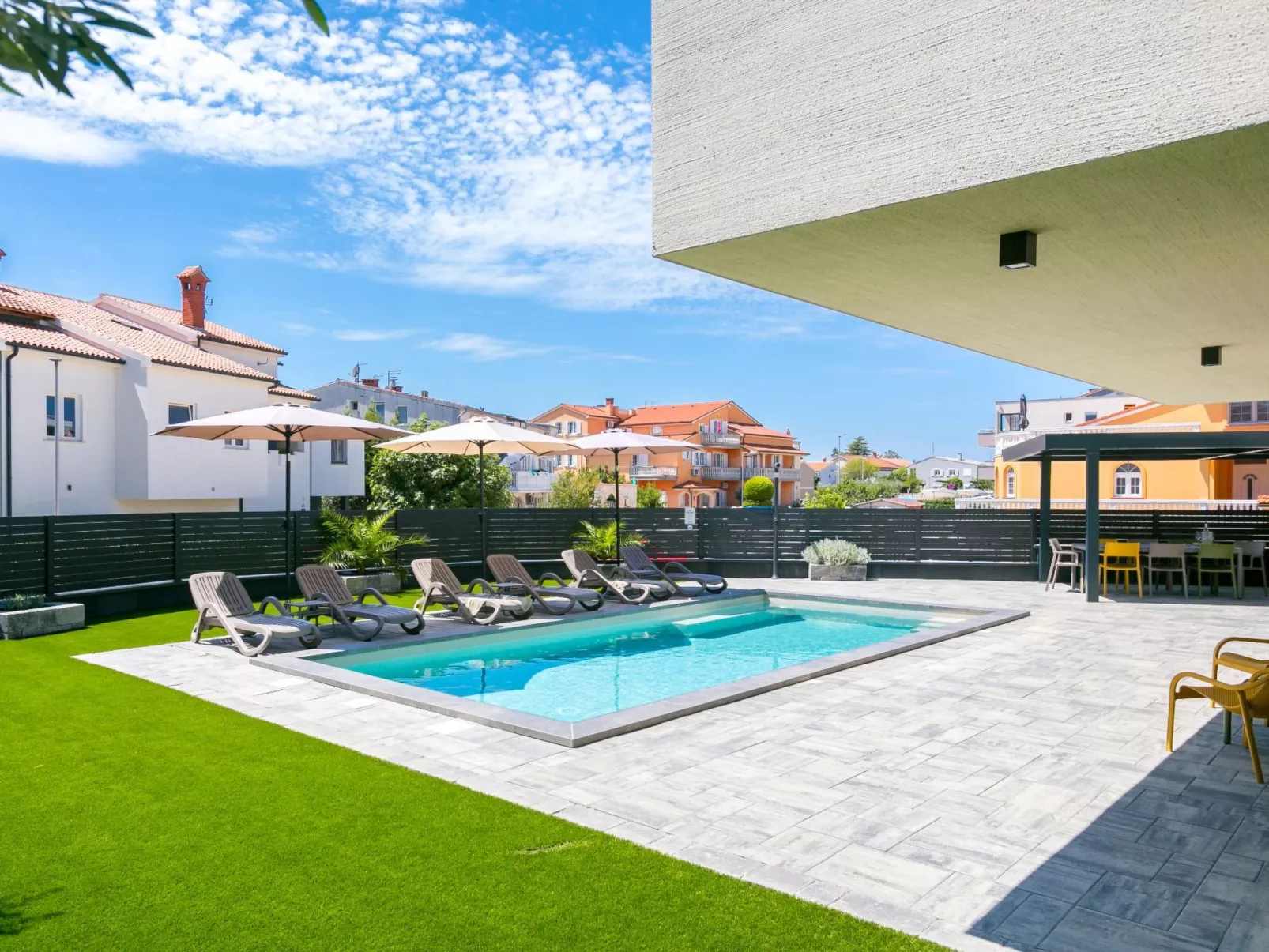 Ferienvilla "Villa Mila" mit eigenem Pool-Buiten