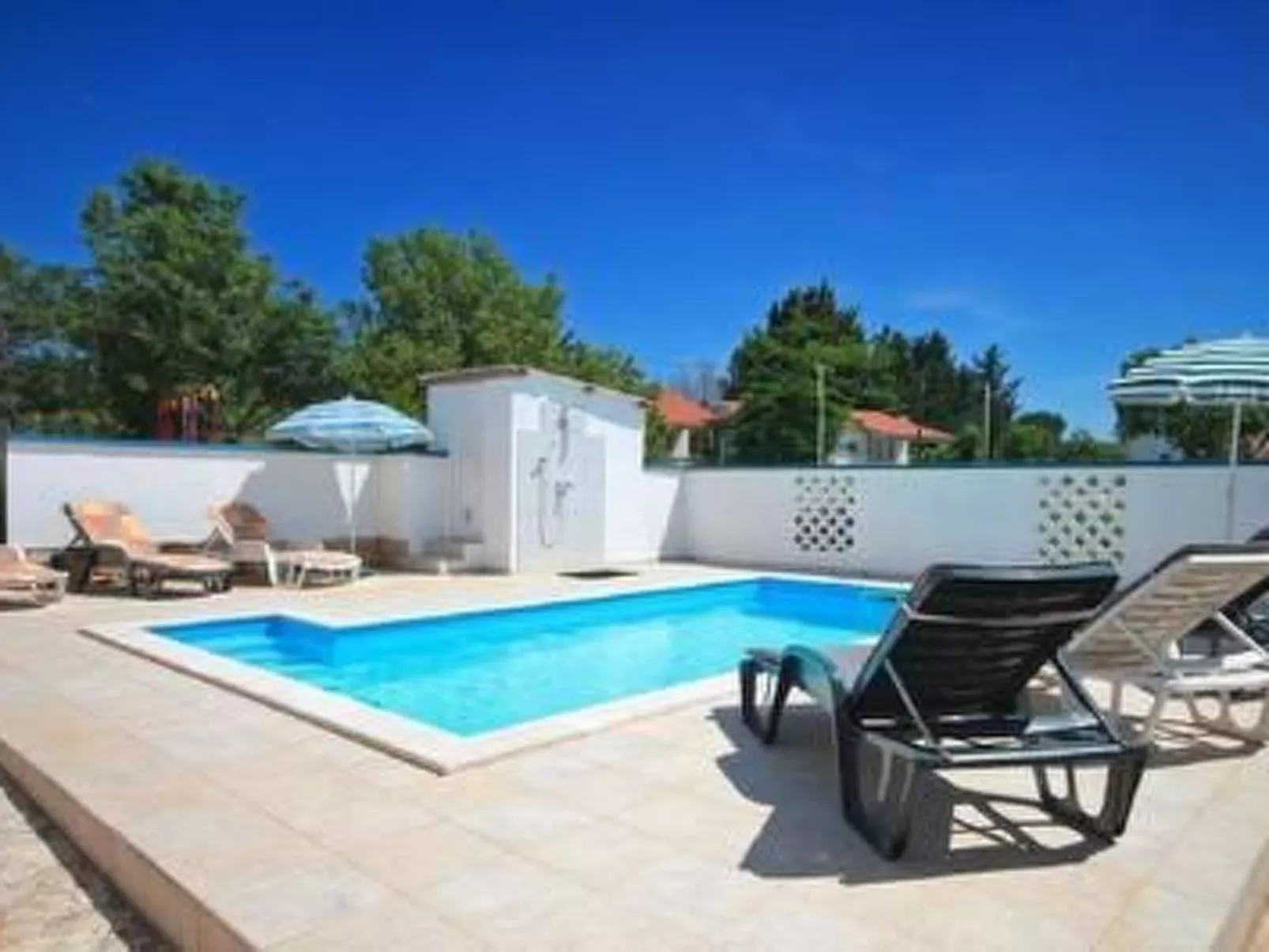 Für 4 Personen ca. 45 m&sup2; in Medulin, Istrien (Medulin und Umgebung)-Image-tags.info