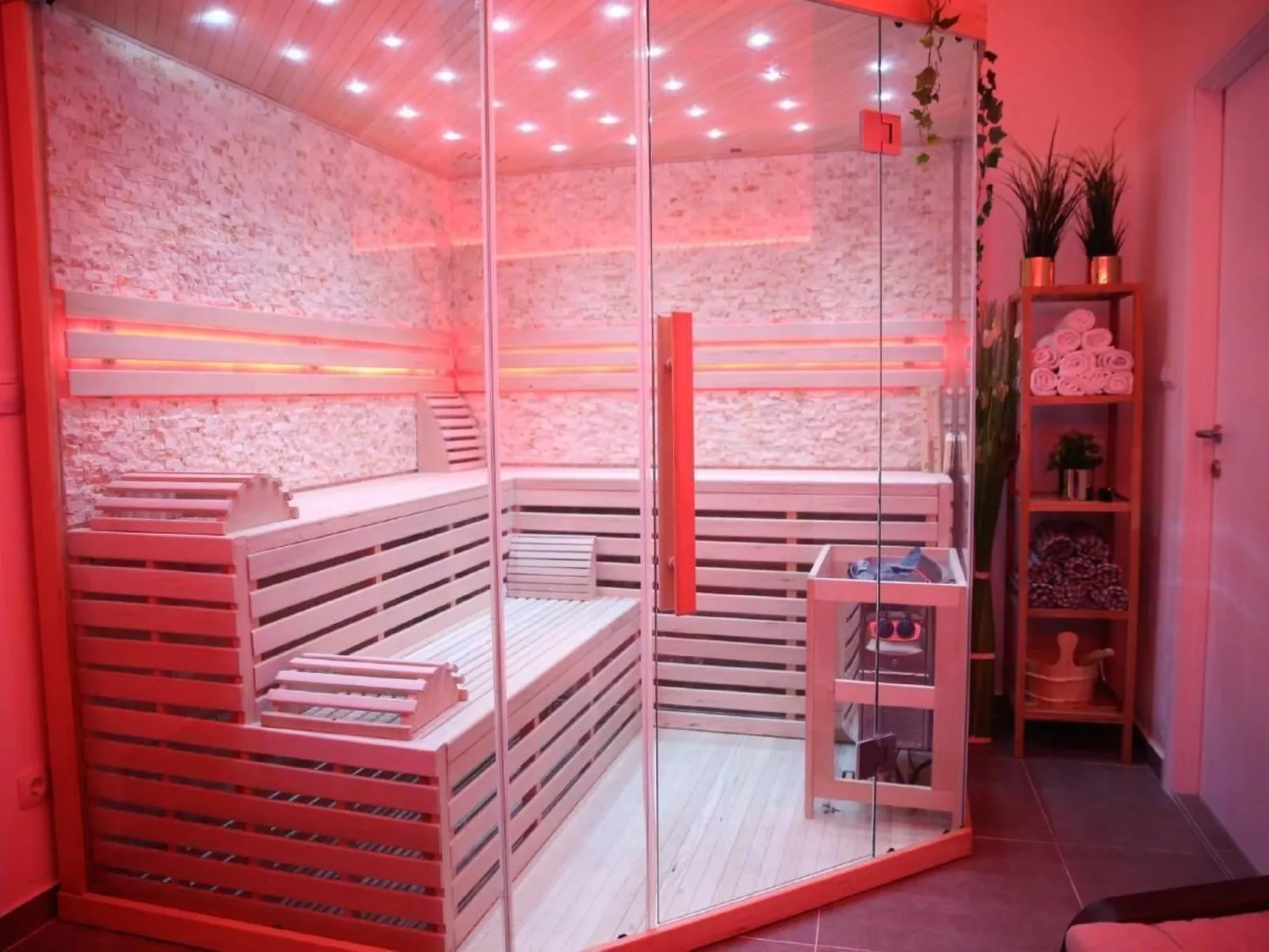 Marica-Image-tags.info