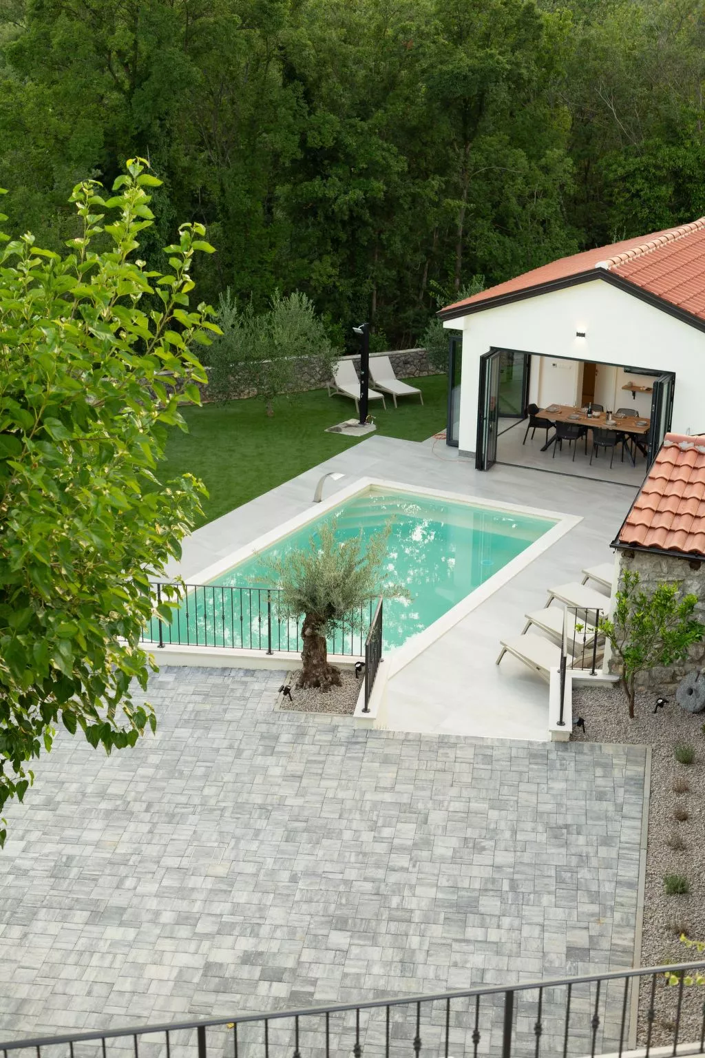 Your Dream Escape auf Krk, beheizter Pool und ir Sauna-Buiten