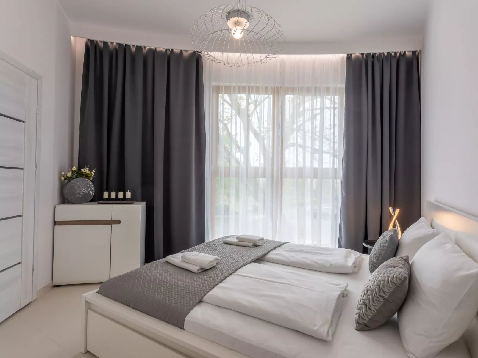 Geräumiges und luxuriöses Appartement Tower 12-Image-tags.info