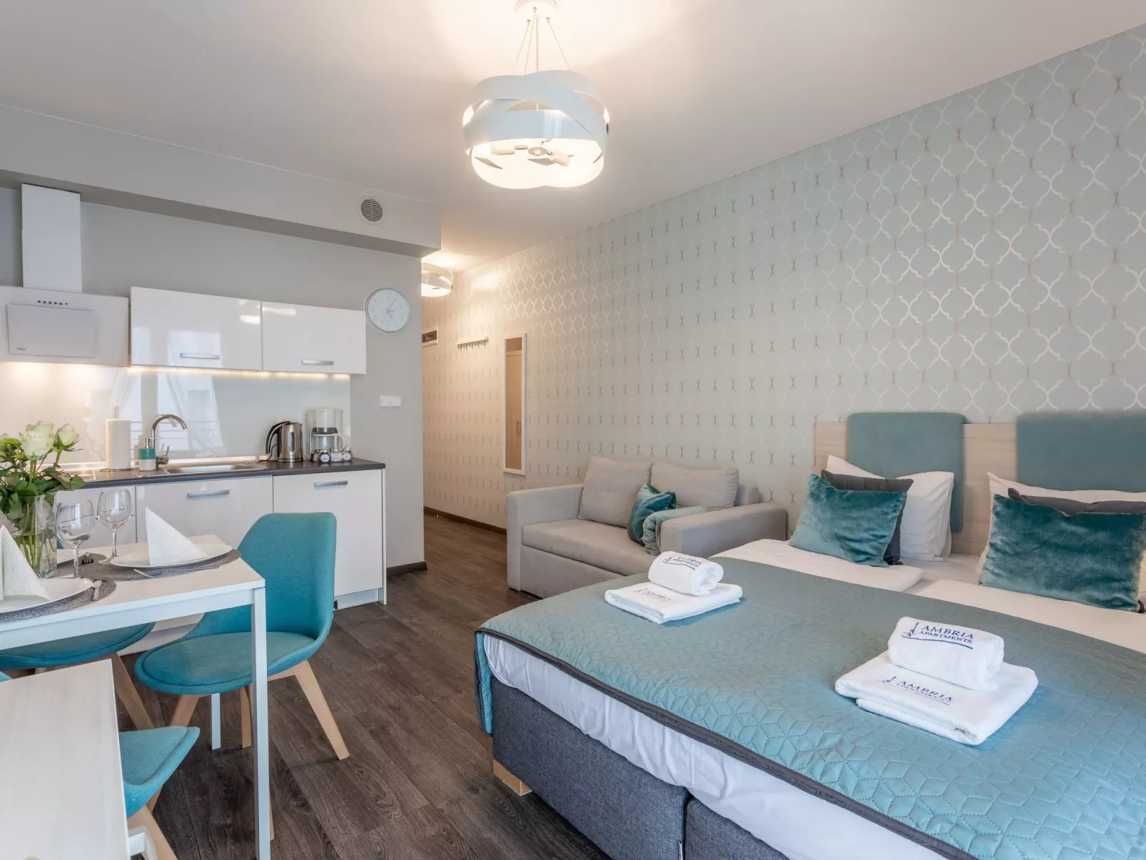 Pegaz 17 an der Strandpromenade-Image-tags.info