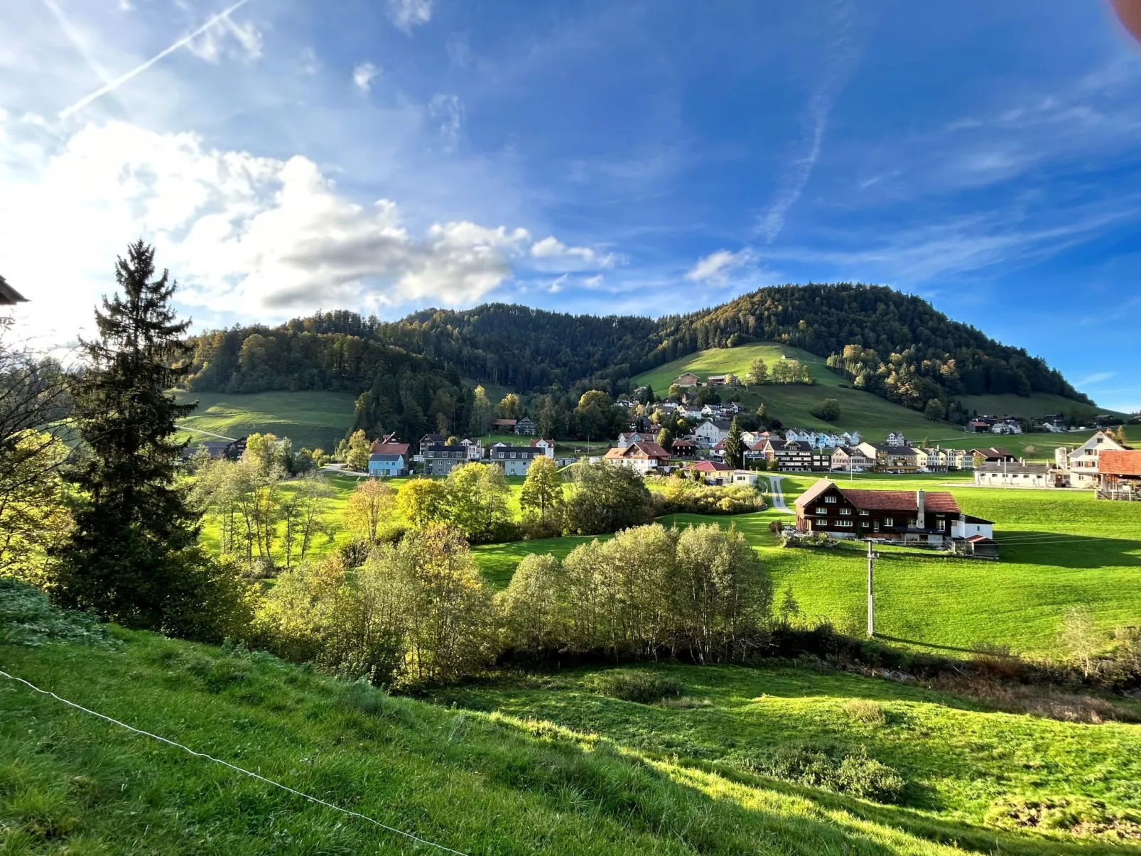 Sonnige Maisonette-Buiten
