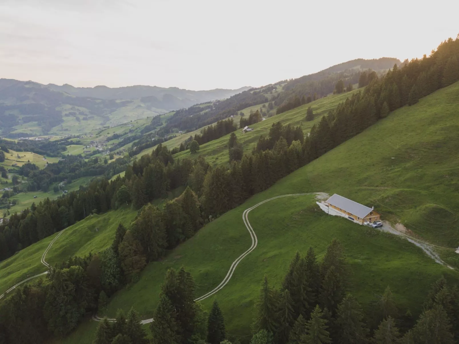 Alp Scherlet-Image-tags.info