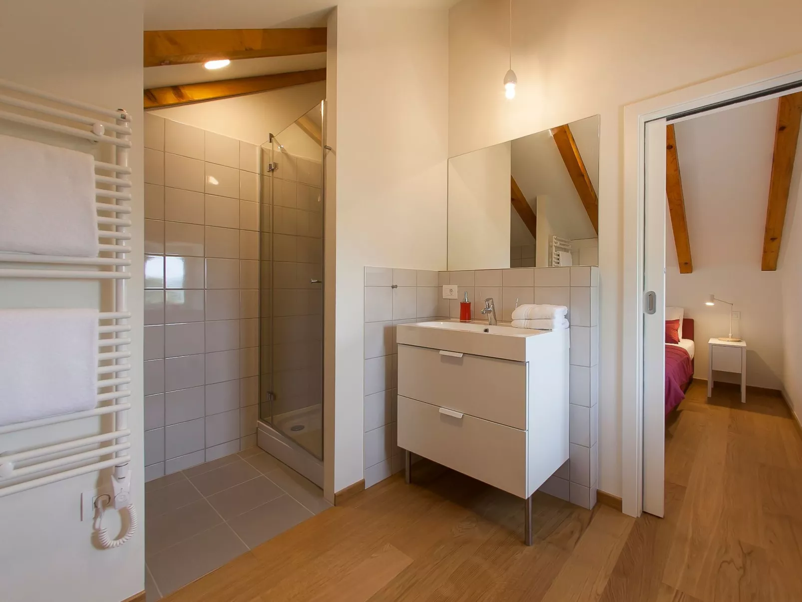 Villa Ella mit Infinity-Pool-Binnen