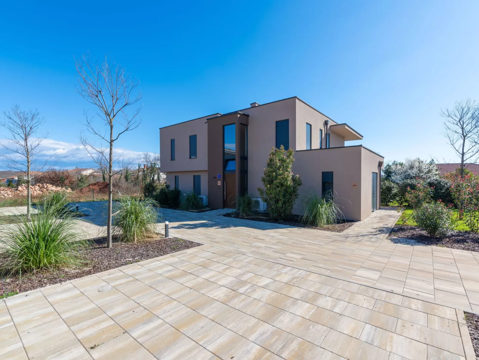 Mit eigenem Garten und Terrasse-Buiten