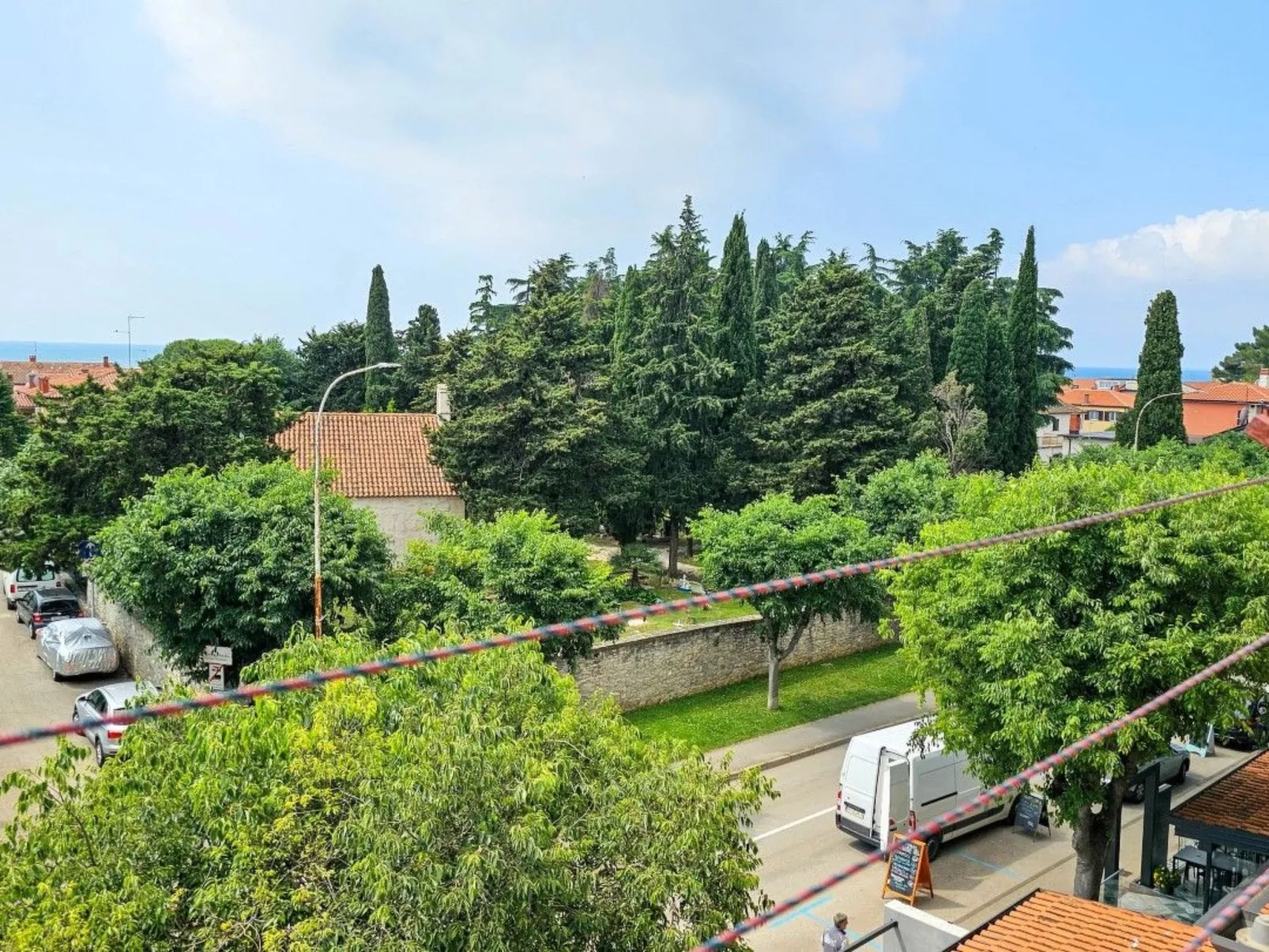 Wohnung im Zentrum mit einem Balkon-Buiten