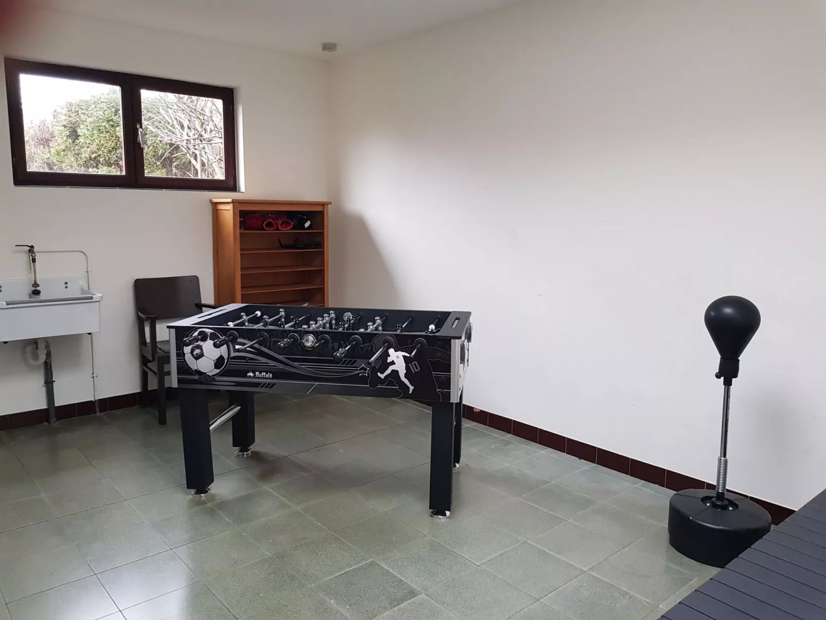 Gemütliches Haus mit eingezäuntem Garten-Binnen