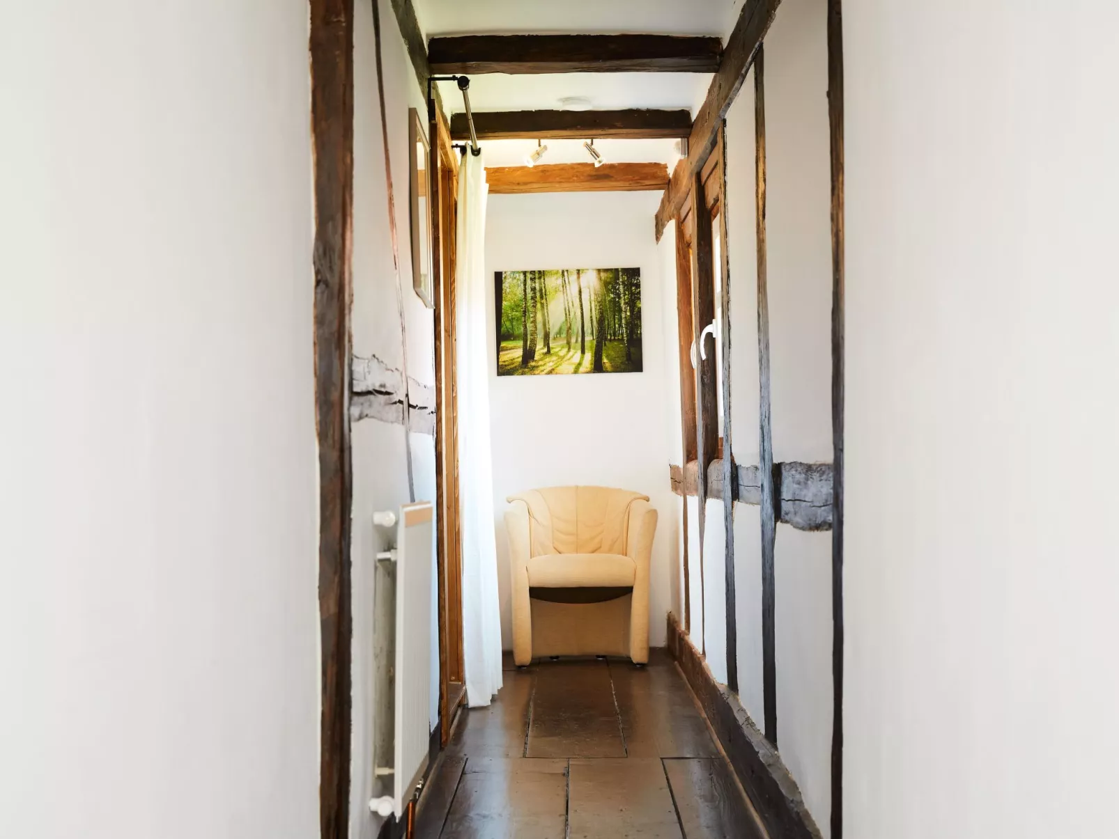 Fachwerkhaus mit Garten, Grill und Terrasse-Binnen