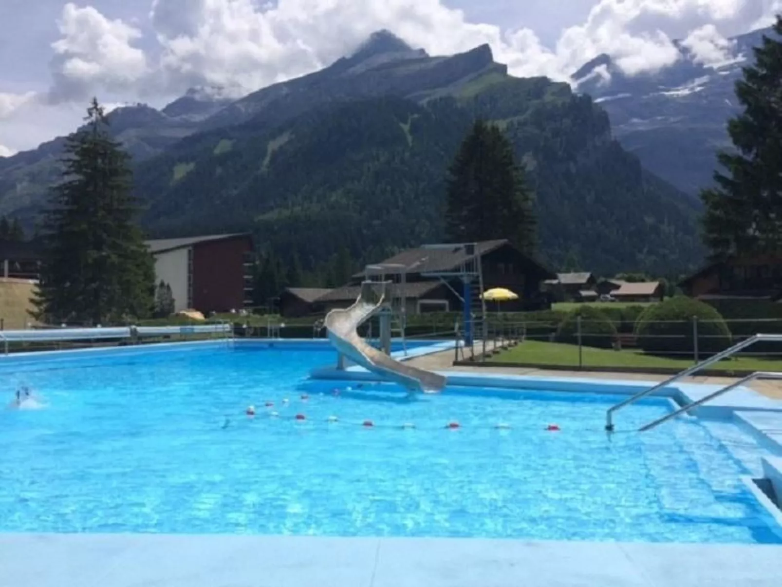 Authentisches Schweizer Alpenchalet aus dem 18. Jh.-Binnen