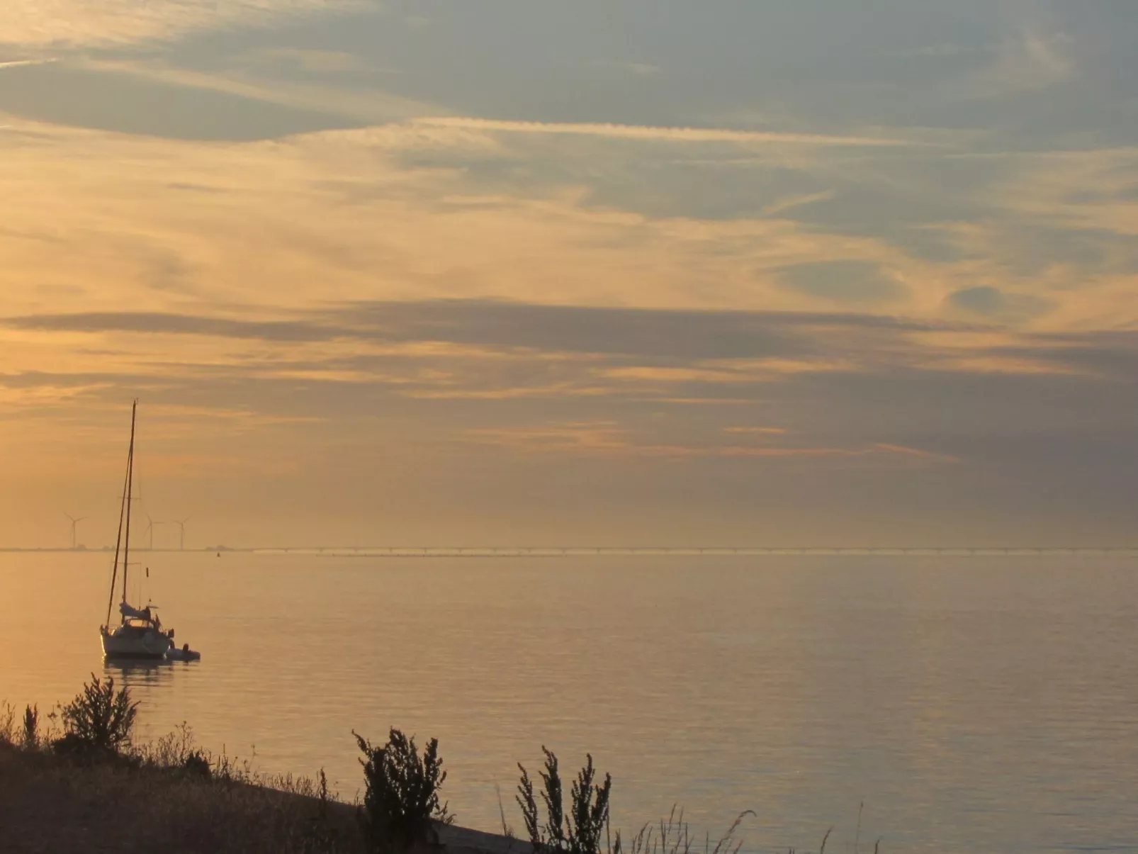 Gemütliches Haus mit komplett umzäuntem Garten-Buiten