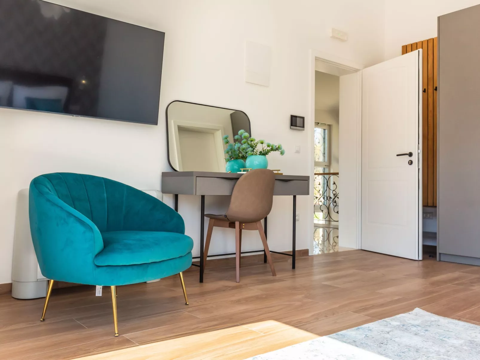 In Dugopolje mit Privatem Pool-Binnen