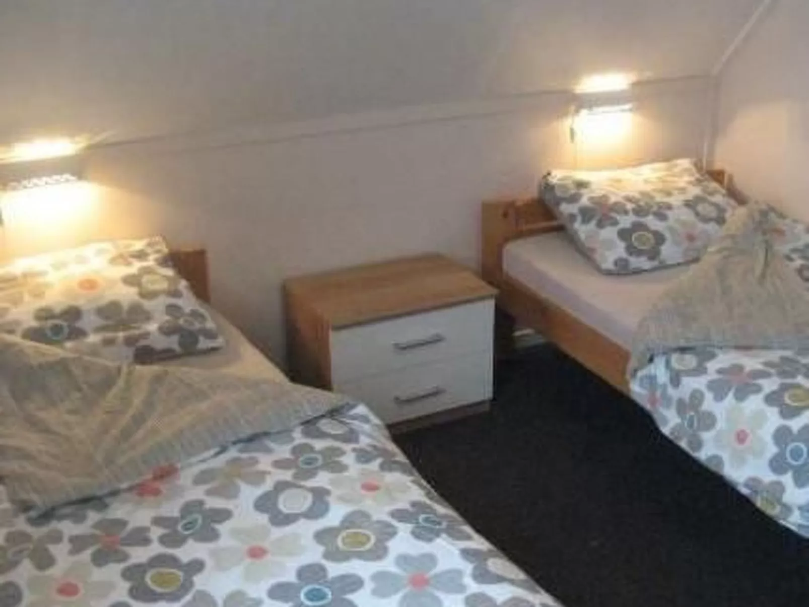 "Yesser" mit eigener Terrasse-Binnen