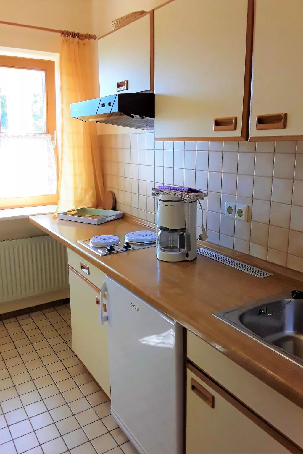 Gemütliche Ferienwohnung mit großem Garten - Binnen